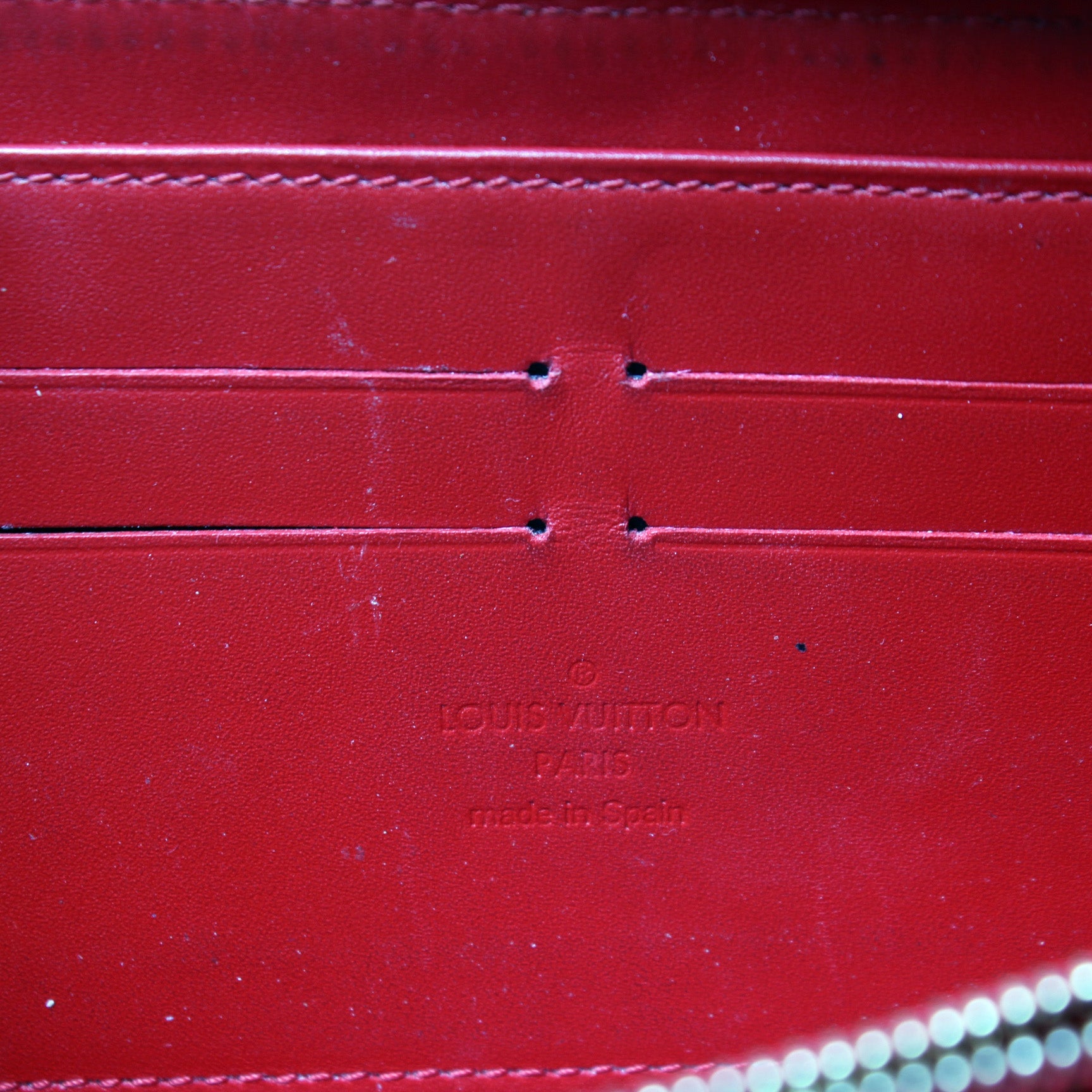 Louis Vuitton Monogram Vernis Sweet Zippy Wallet (SHG-G8mlzM) – LuxeDH