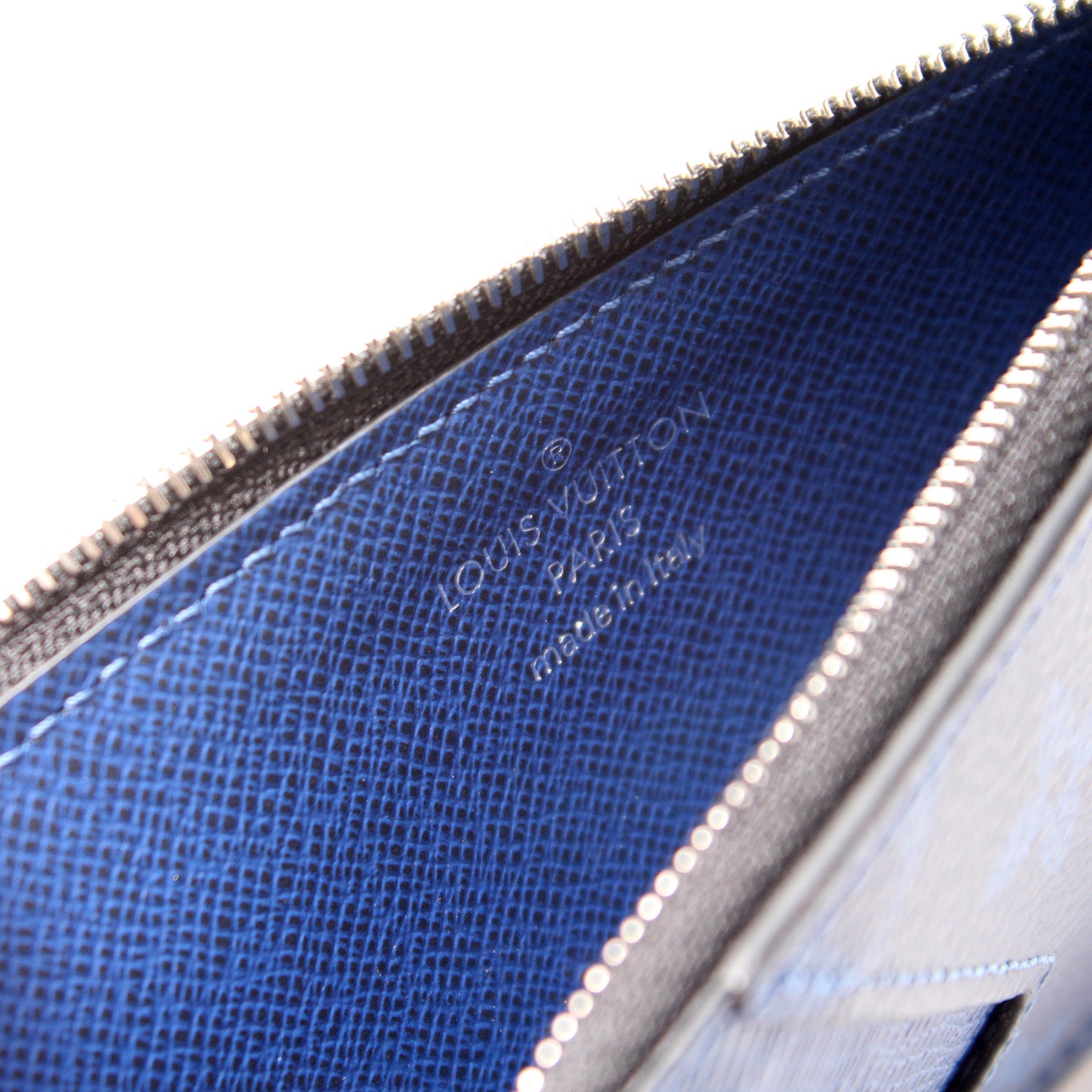 Coin Card Holder Taiga Monogram – Keeks Designer Handbags