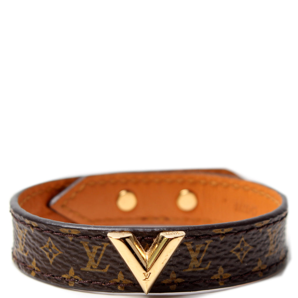 Louis Vuitton Monogram Essential V Bracelet - Size 17 ○ Labellov ○ Buy and  Sell Authentic Luxury