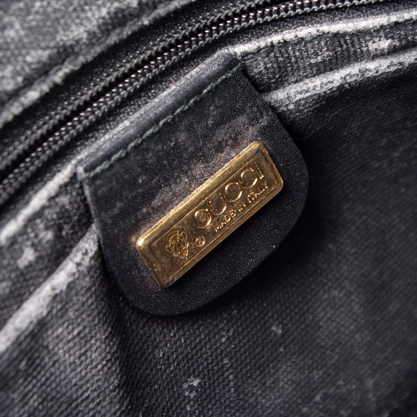 001.115.5918 Vintage Micro GG Canvas – Keeks Designer Handbags