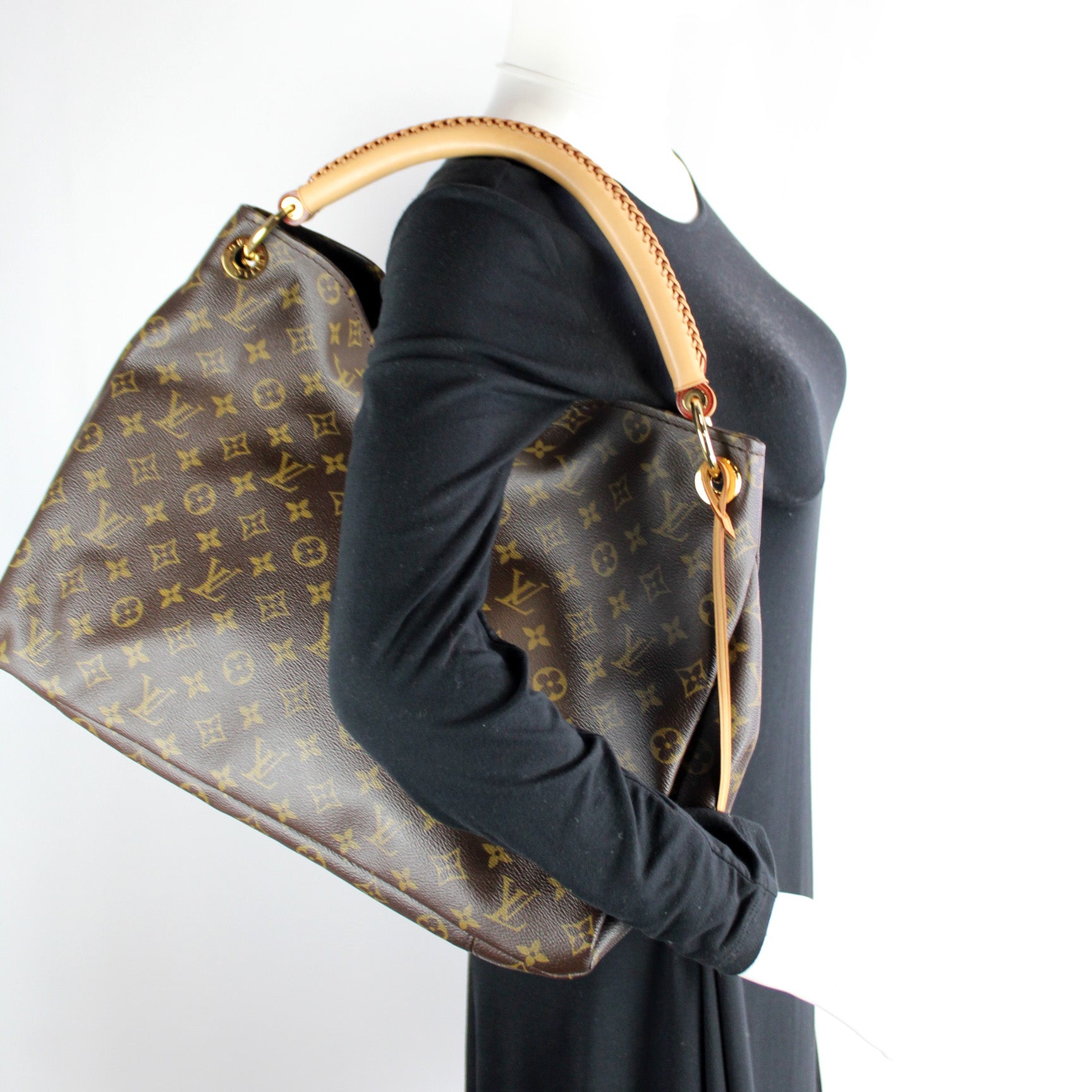 Designer Inspired LV ARTSY MM, Accessorising - Brand Name / Designer  Handbags For Carry & Wear Share If You Care!