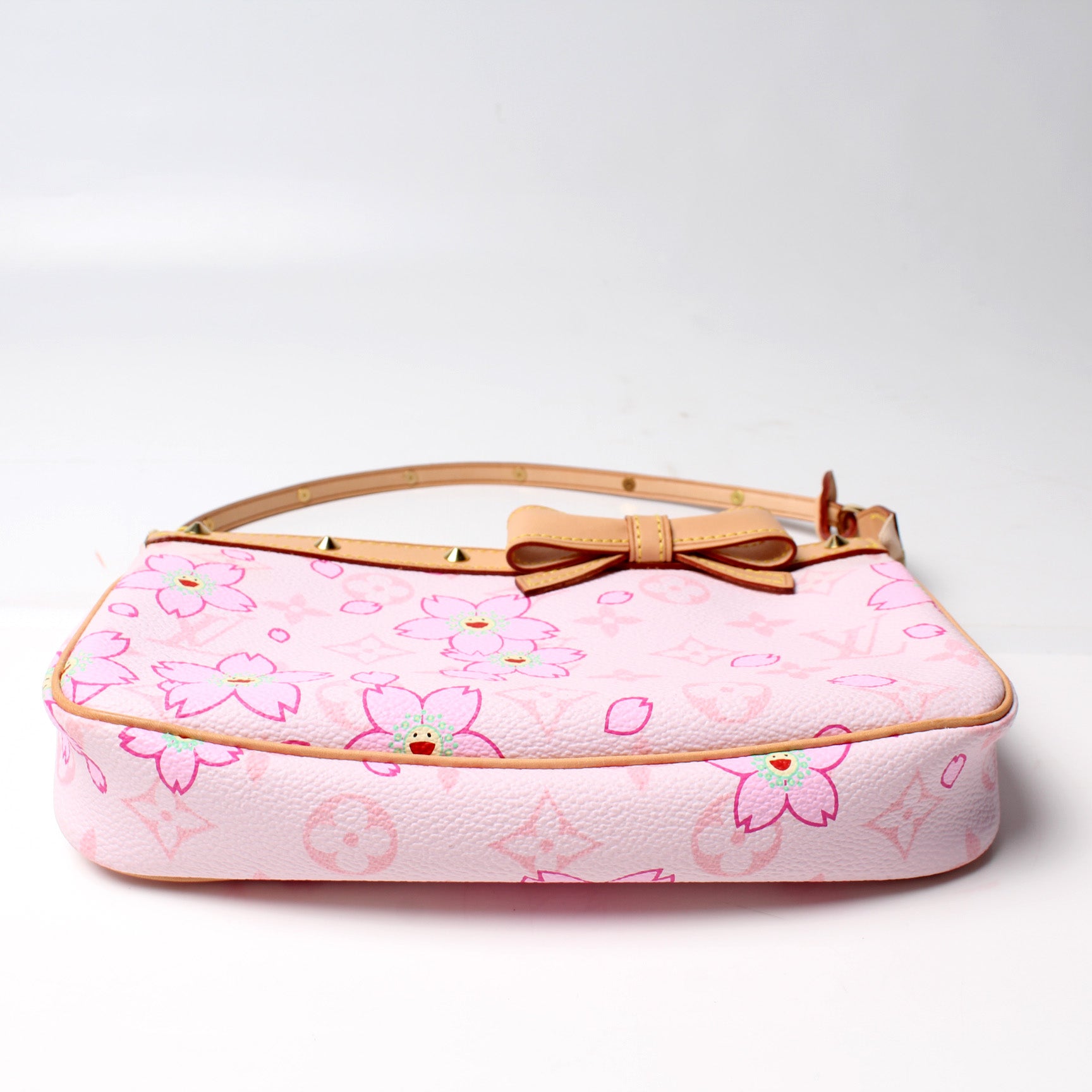 Pochette Accessories Round Coin Monogram – Keeks Designer Handbags