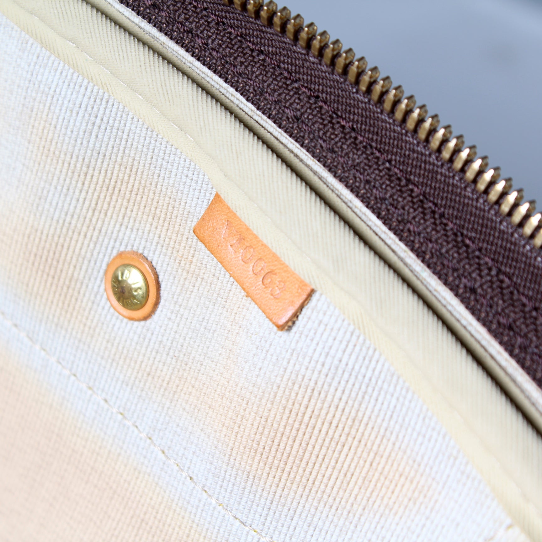 Alize 1 Compartment Monogram – Keeks Designer Handbags