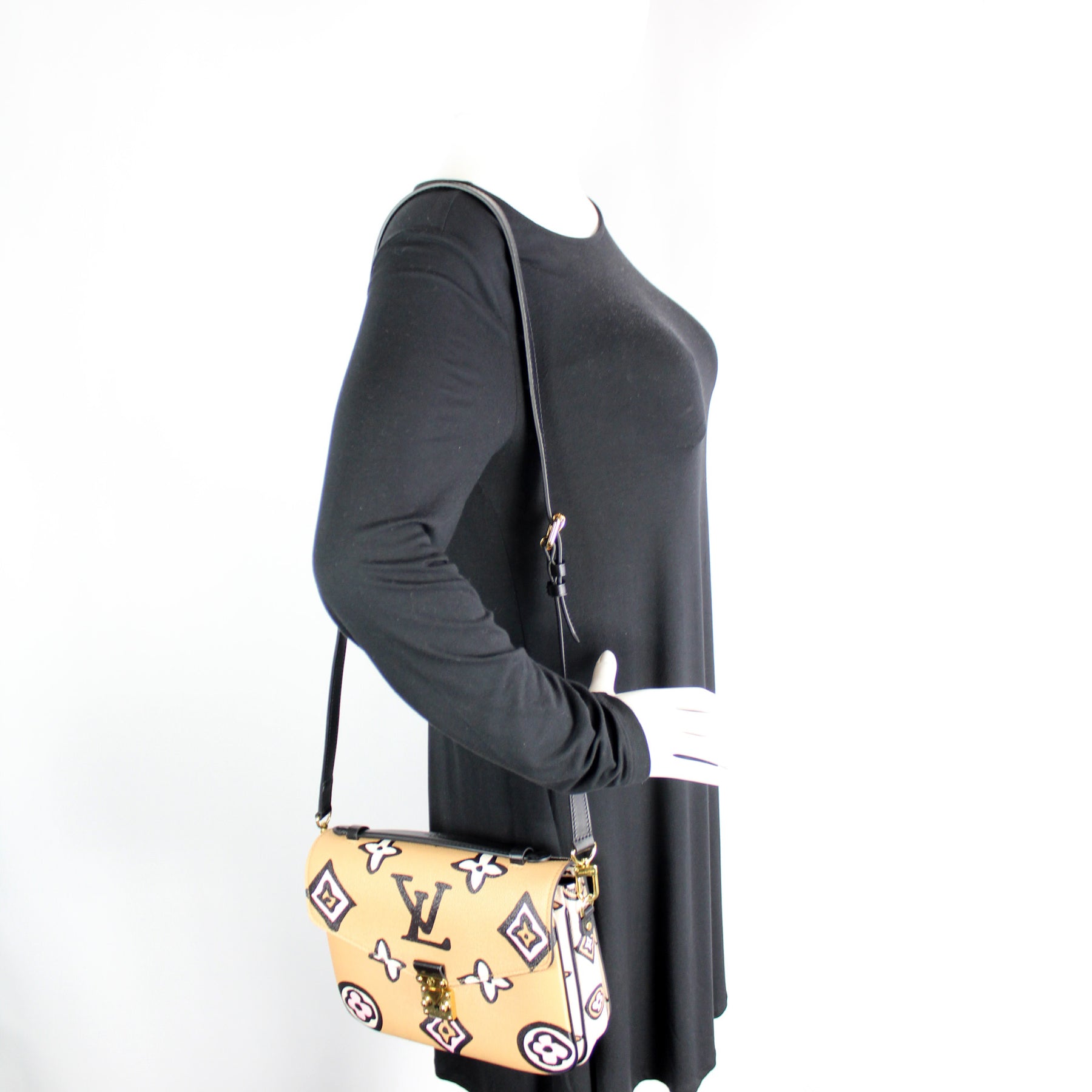 Louis Vuitton Wild At Heart Pochette Metis Crossbody Bag - Neutrals  Crossbody Bags, Handbags - LOU634854