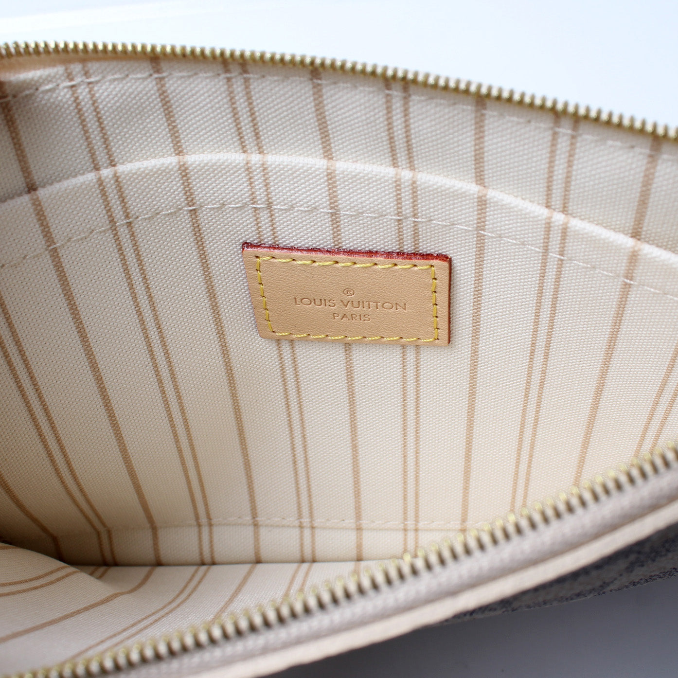 Pochette Only Monogram Neverfull – Keeks Designer Handbags