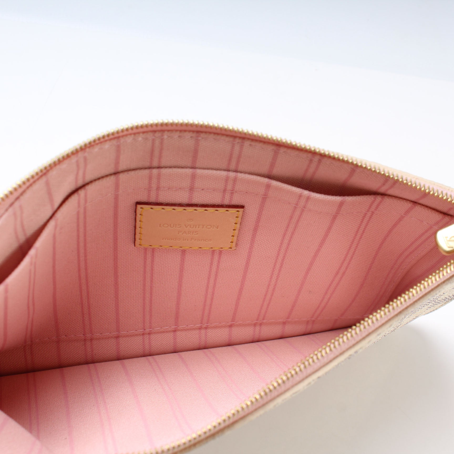Pochette Only Damier Azur – Keeks Designer Handbags
