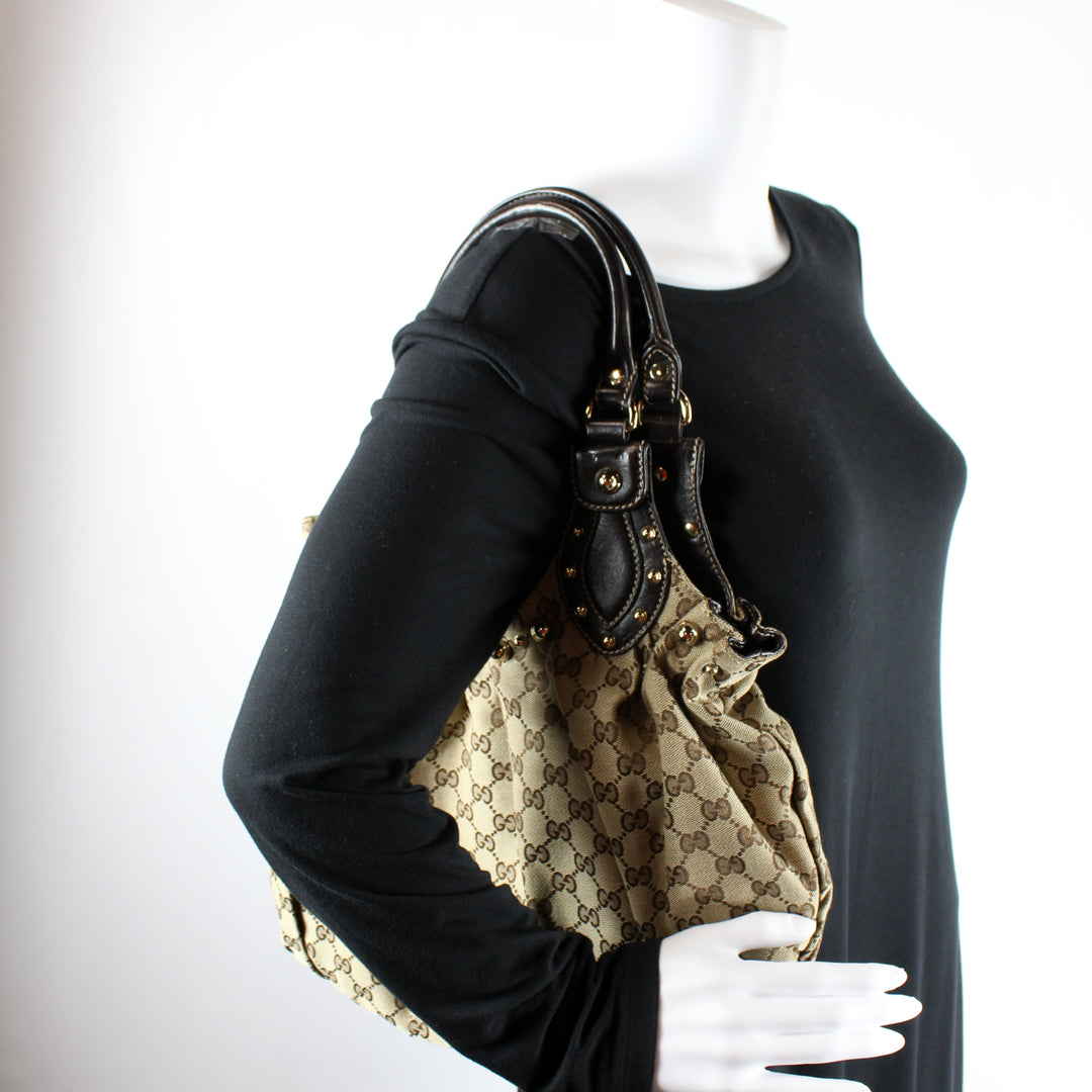 203624 GG Canvas Studded Pelam Medium