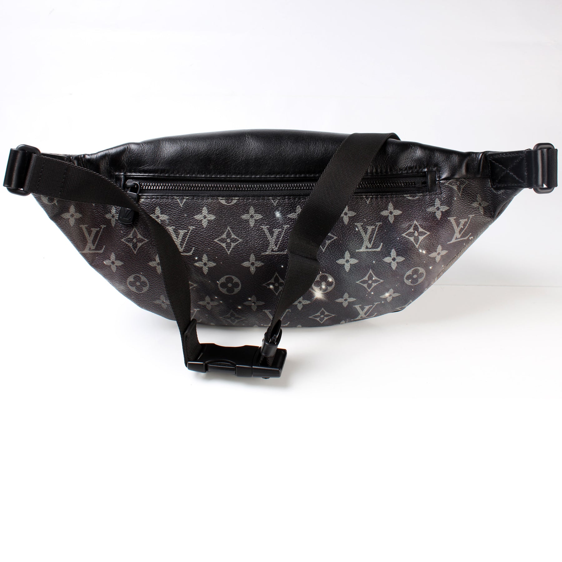 Louis Vuitton Monogram Eclipse Discovery Bumbag - Black Waist Bags