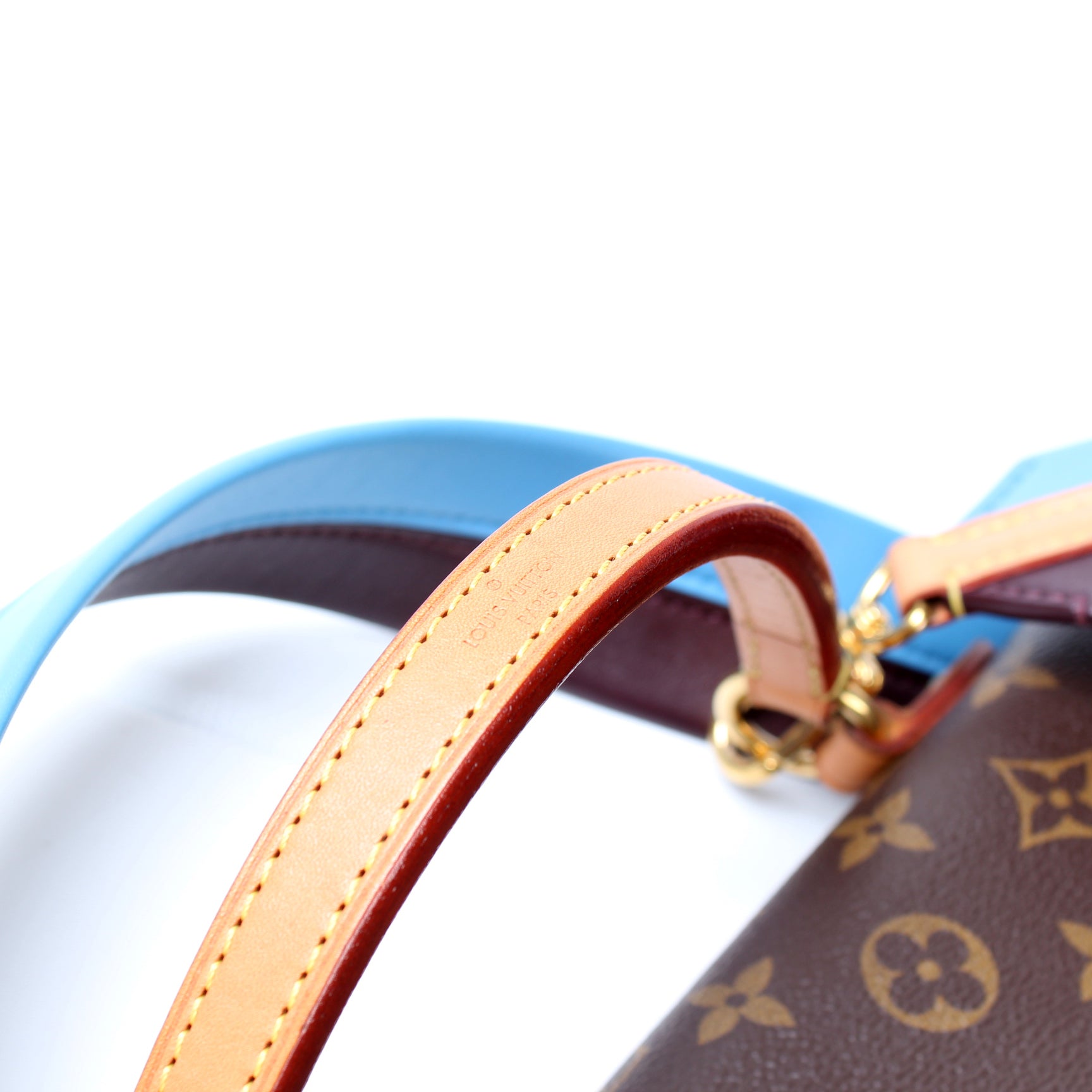 Louis Vuitton Cluny MM Monogram Canvas Shoulder Bag