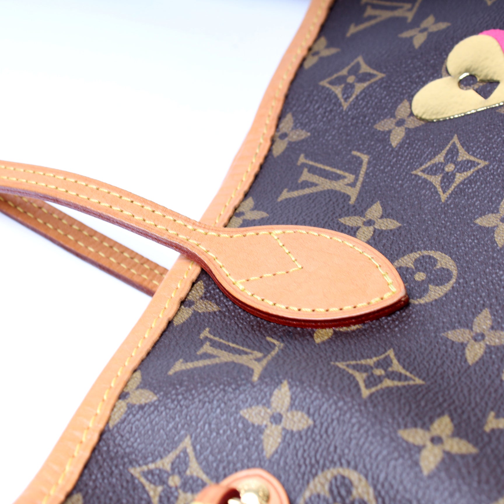 louis vuitton hot stamp neverfull