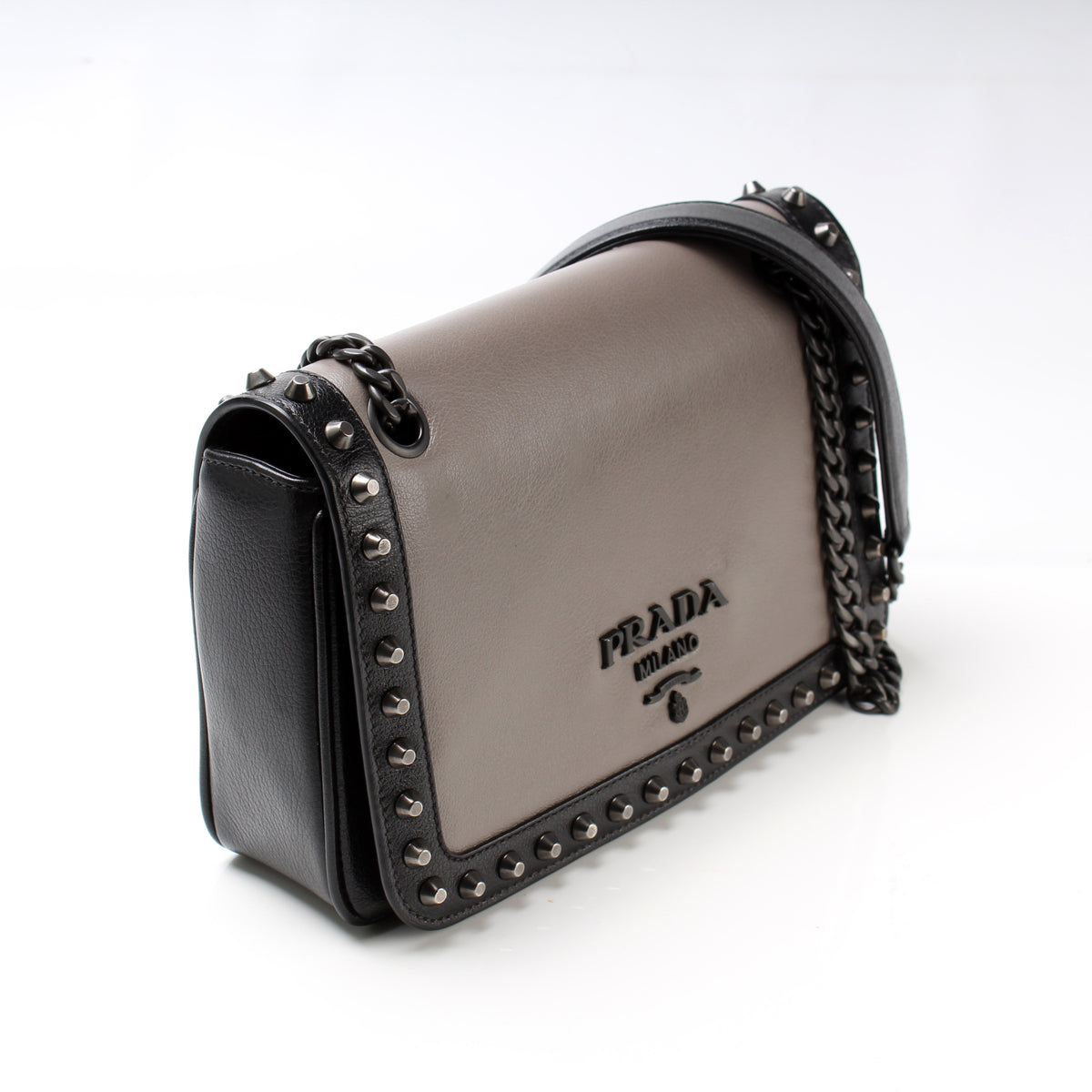 1bd147 prada online