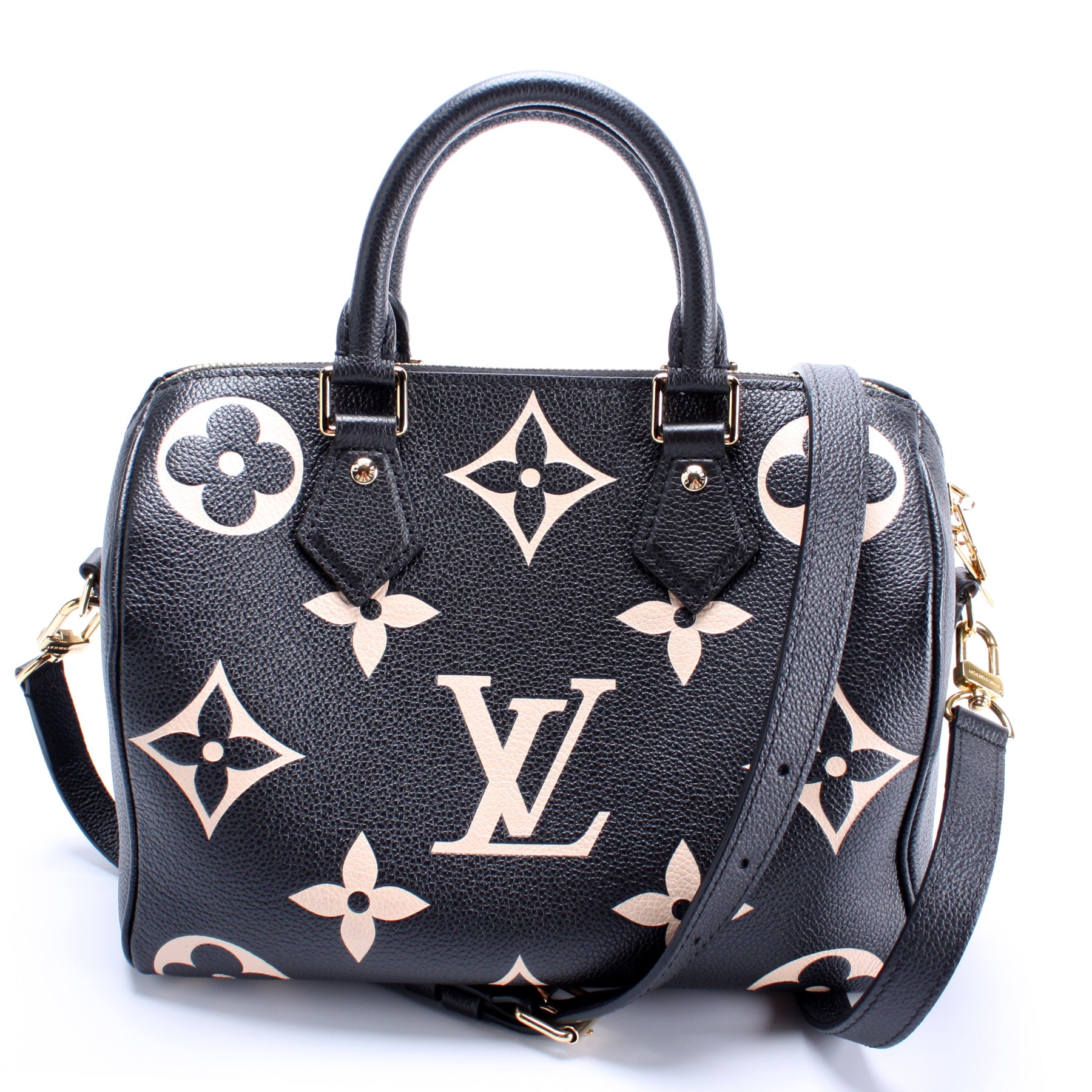 Versatile Louis Vuitton Empreinte Speedy 25. Love that it can be used with  both casua…