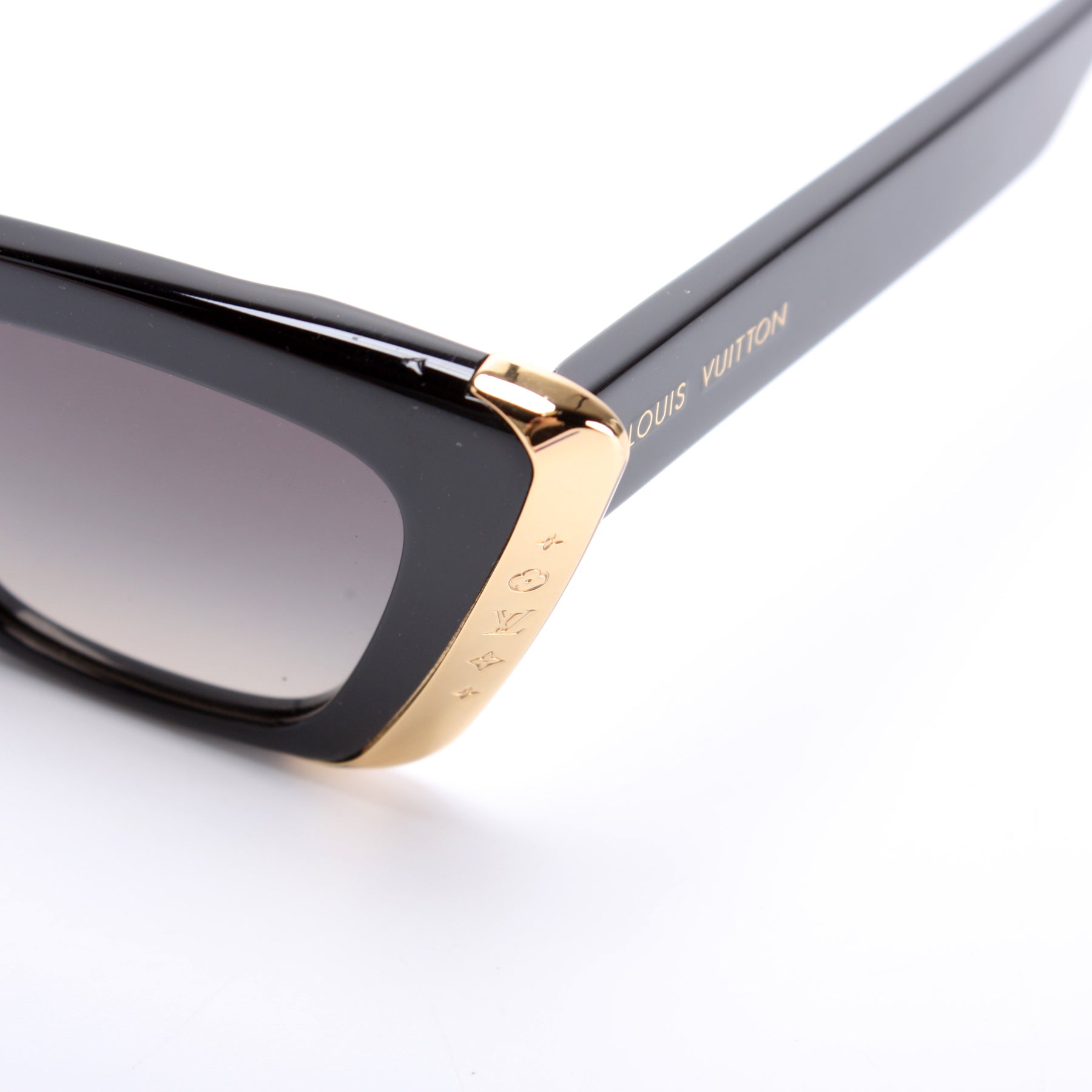 Louis Vuitton 2022 LV Moon Cat Eye Sunglasses Sunglasses - Black