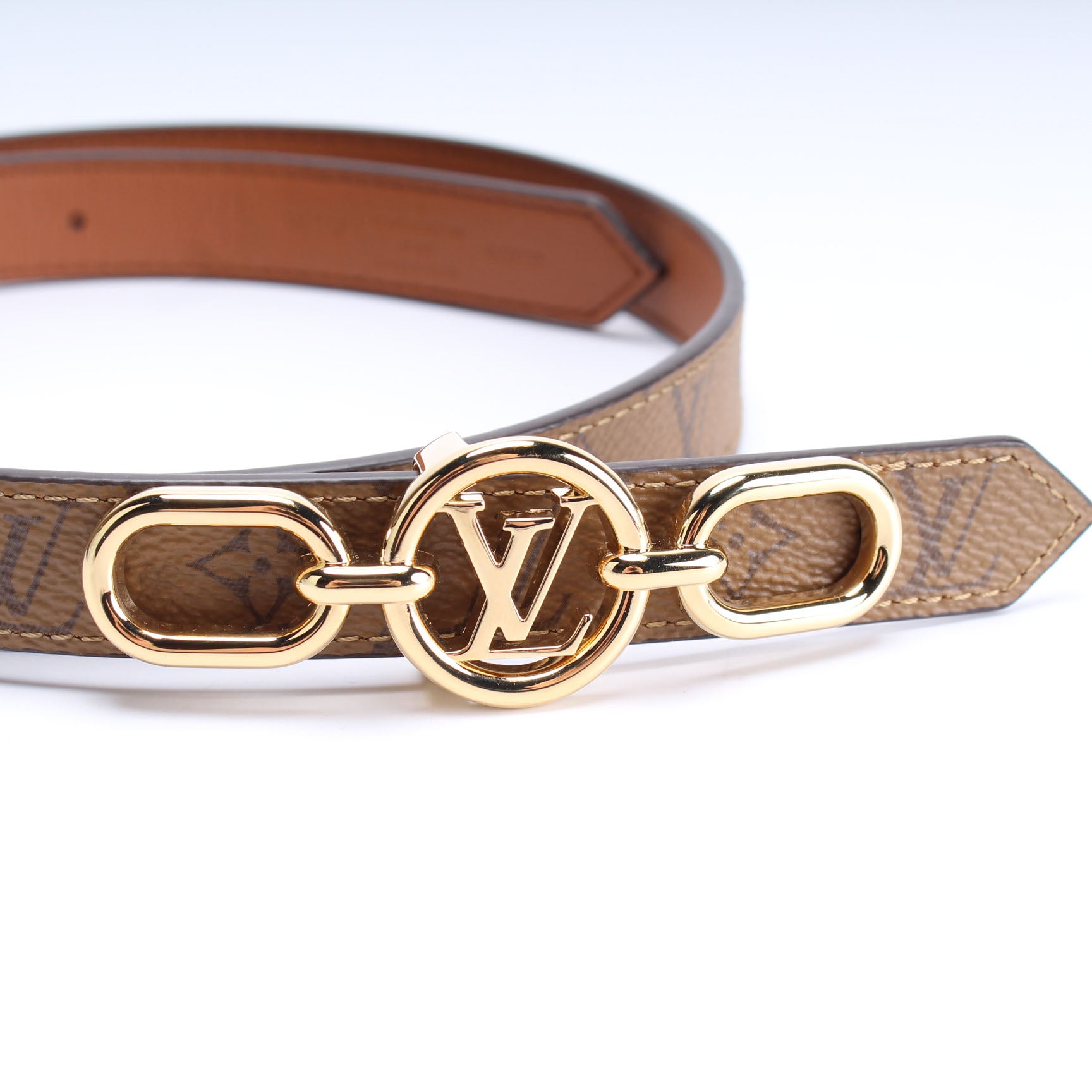Louis Vuitton® LV Circle 20MM Reversible Belt Black. Size 75 Cm