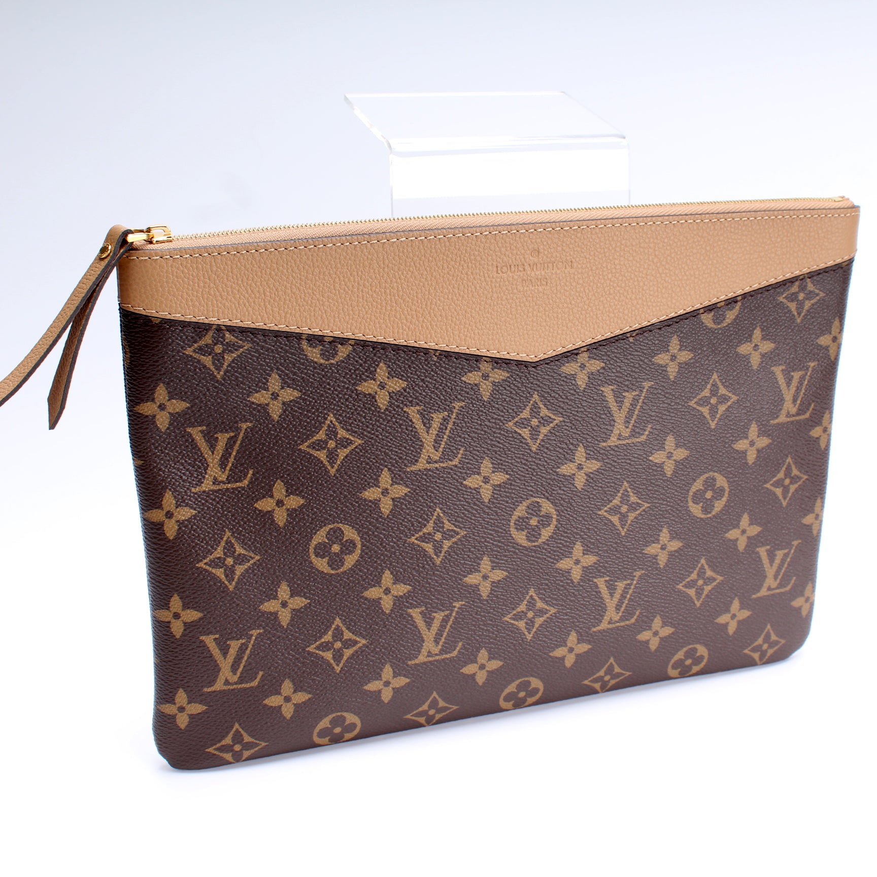 Louis Vuitton 2018 pre-owned Daily Pouch Clutch Bag - Farfetch