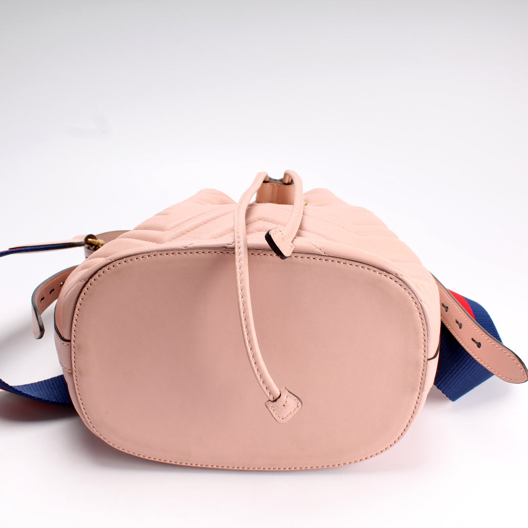 476674 GG Marmont Bucket