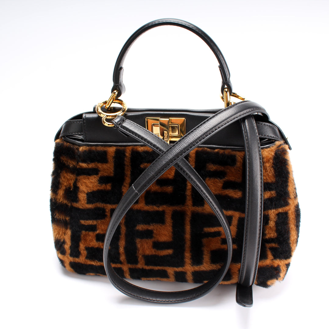 8BN244 Peekaboo Mini FF Shearling