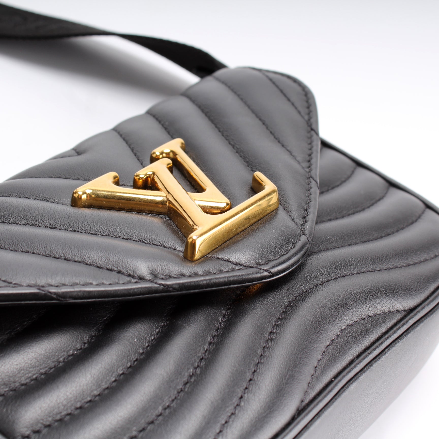 Louis Vuitton New Wave Multi Pochette - For Sale on 1stDibs  louis vuitton  new wave multi pochette black, lv new wave multi pochette, louis vuitton  wave multi pochette