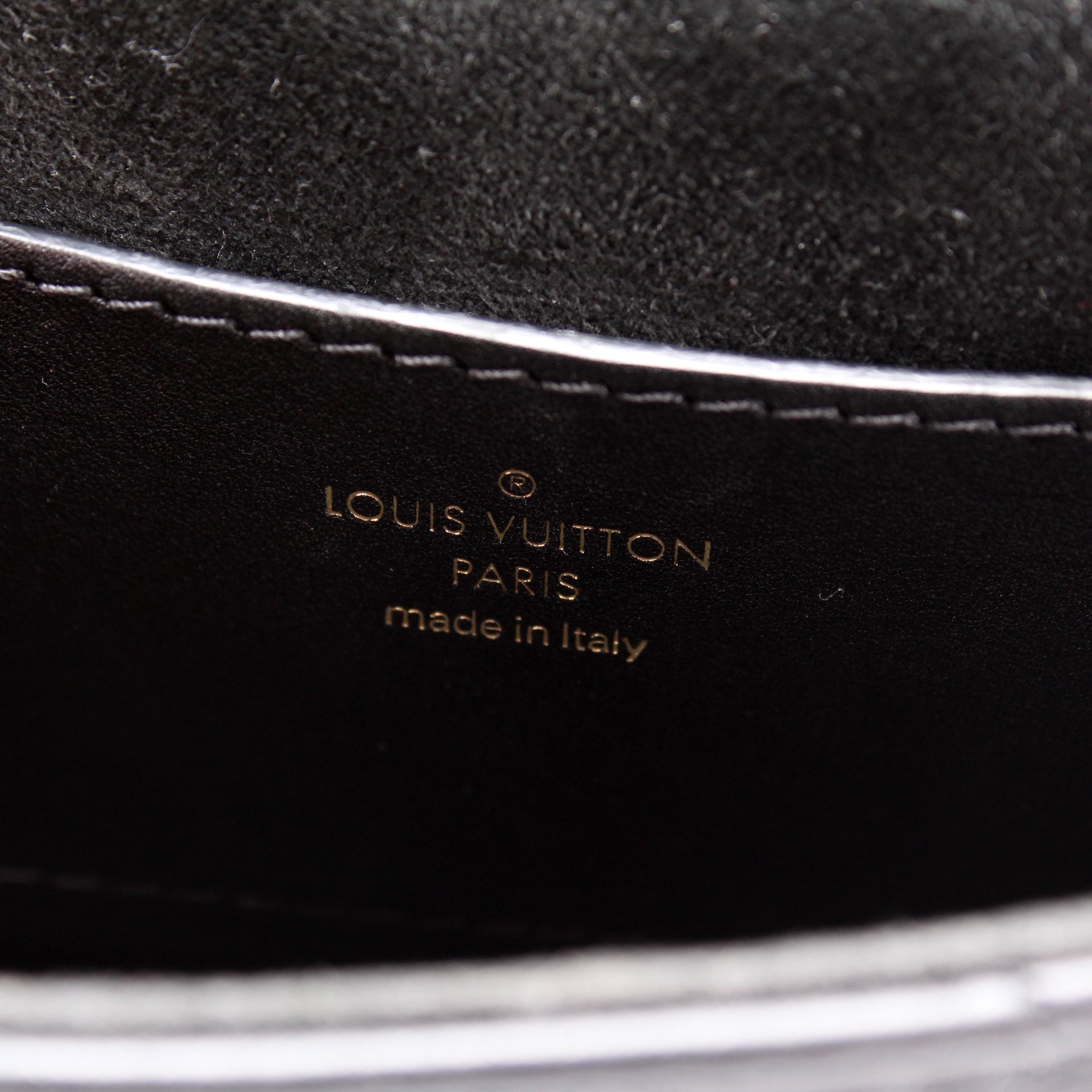 Louis Vuitton New Wave Multipocket Black Leather ref.212892 - Joli Closet