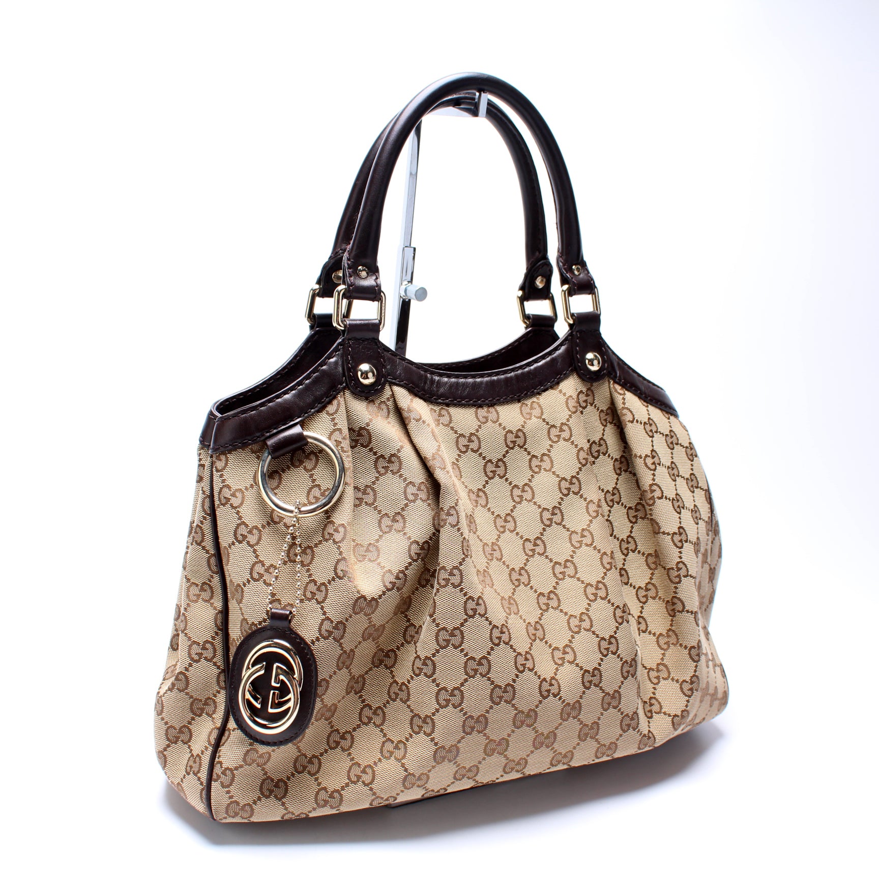 GG Canvas Sukey Handbag 211944