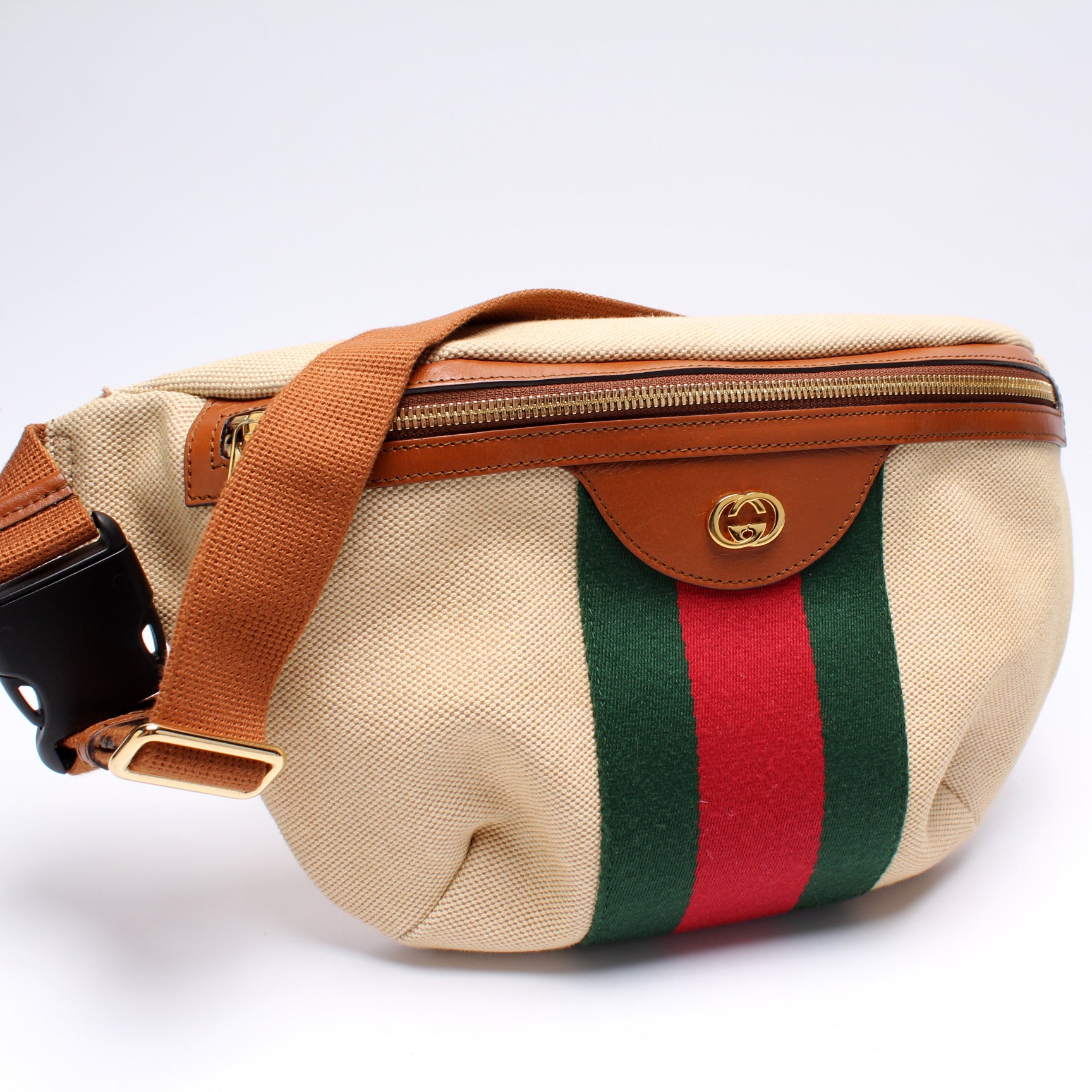 GUCCI Vintage Canvas Belt Bag Beige 575082