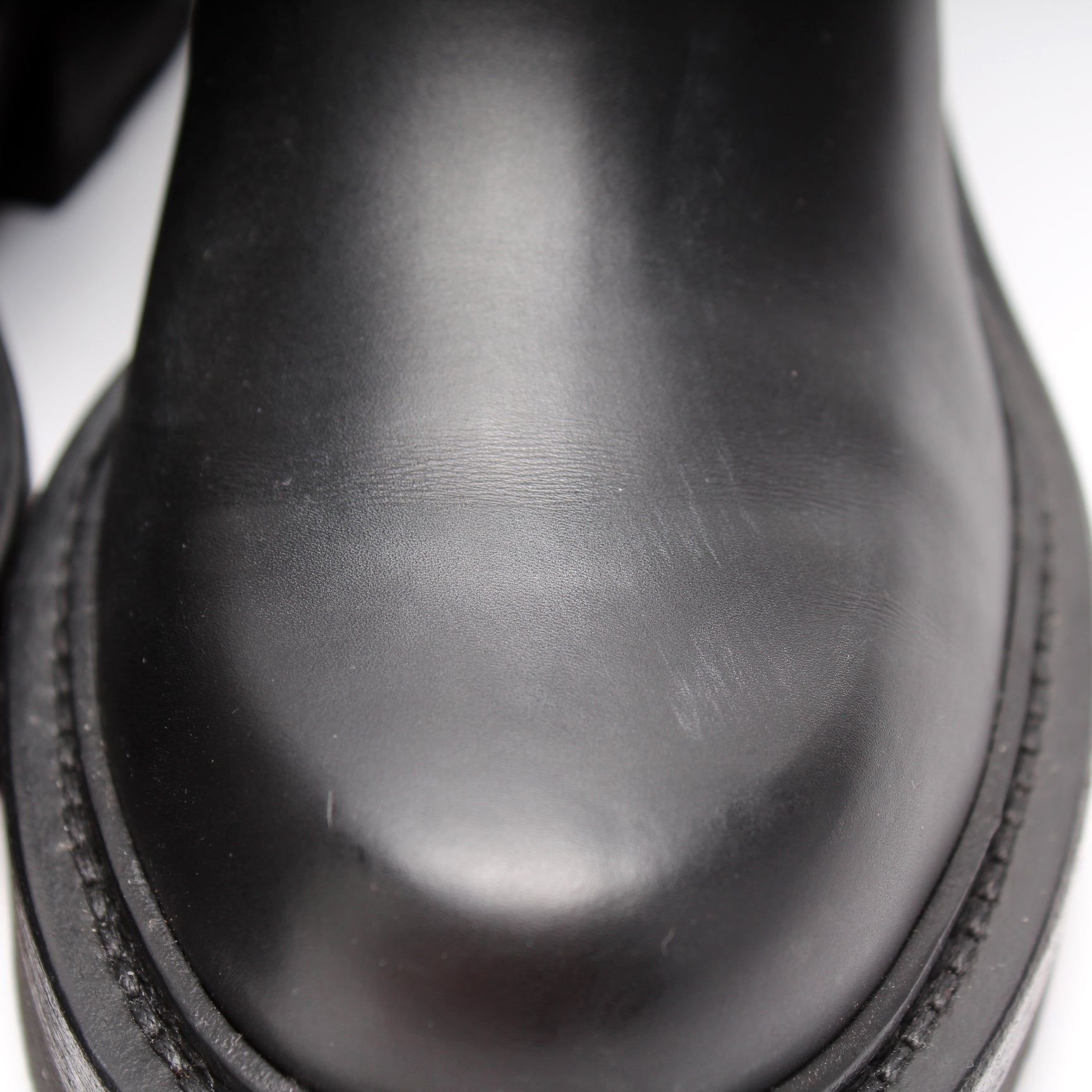 Louis Vuitton Beaubourg Ankle Boot Sz 39 - Luxe Du Jour