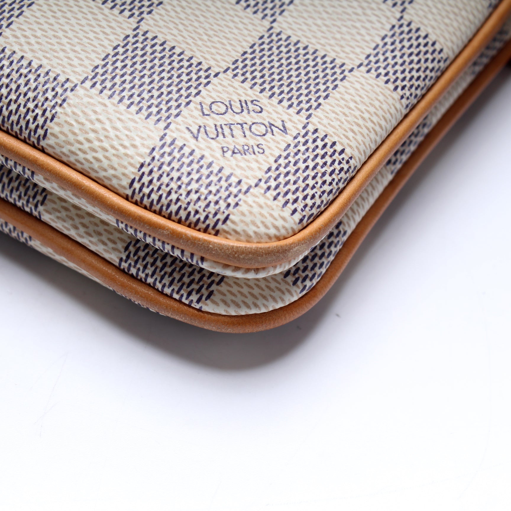 Louis Vuitton Neutrals, Pattern Print Damier Azur Double Zip Pochette L
