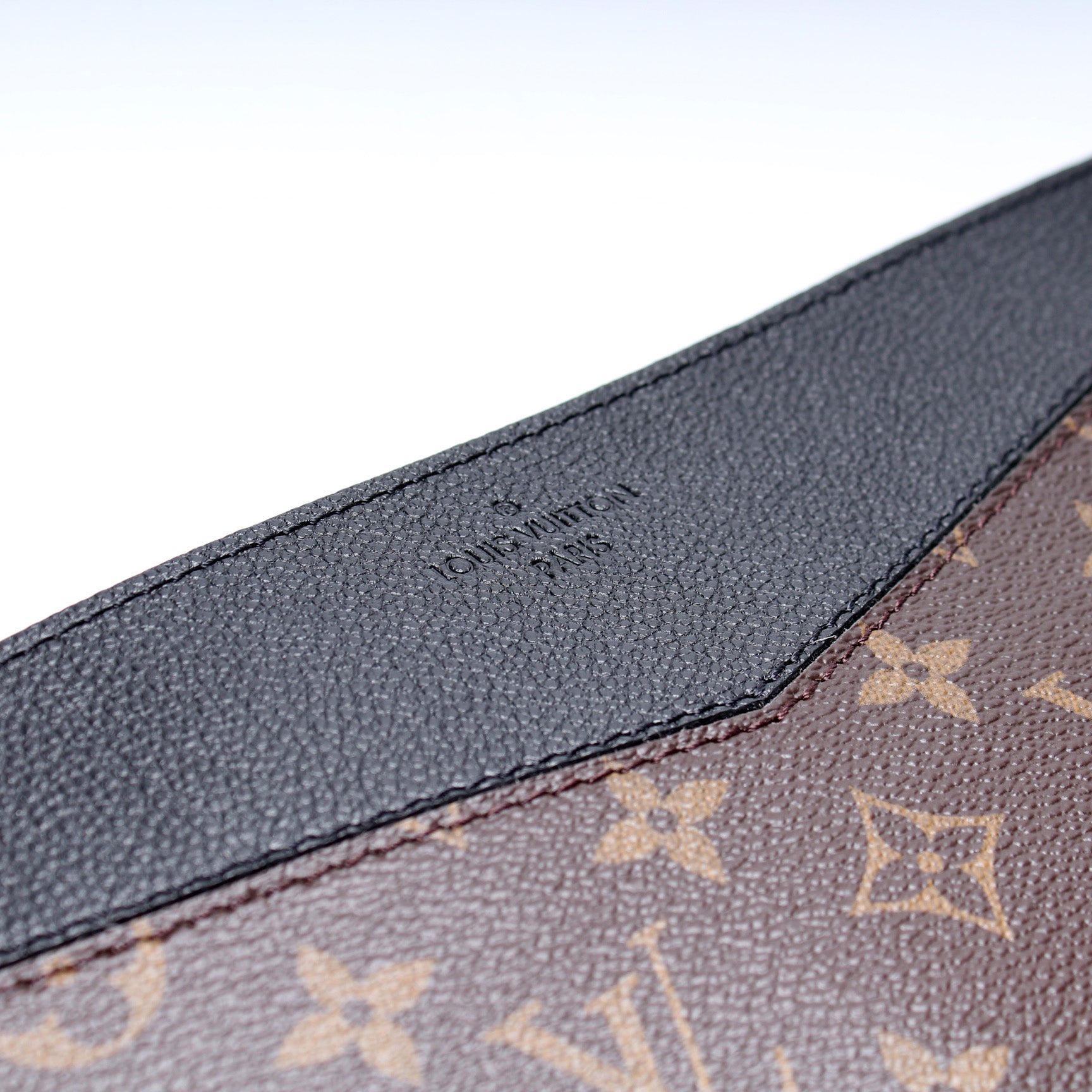 Outdoor Pouch Taigarama Monogram – Keeks Designer Handbags