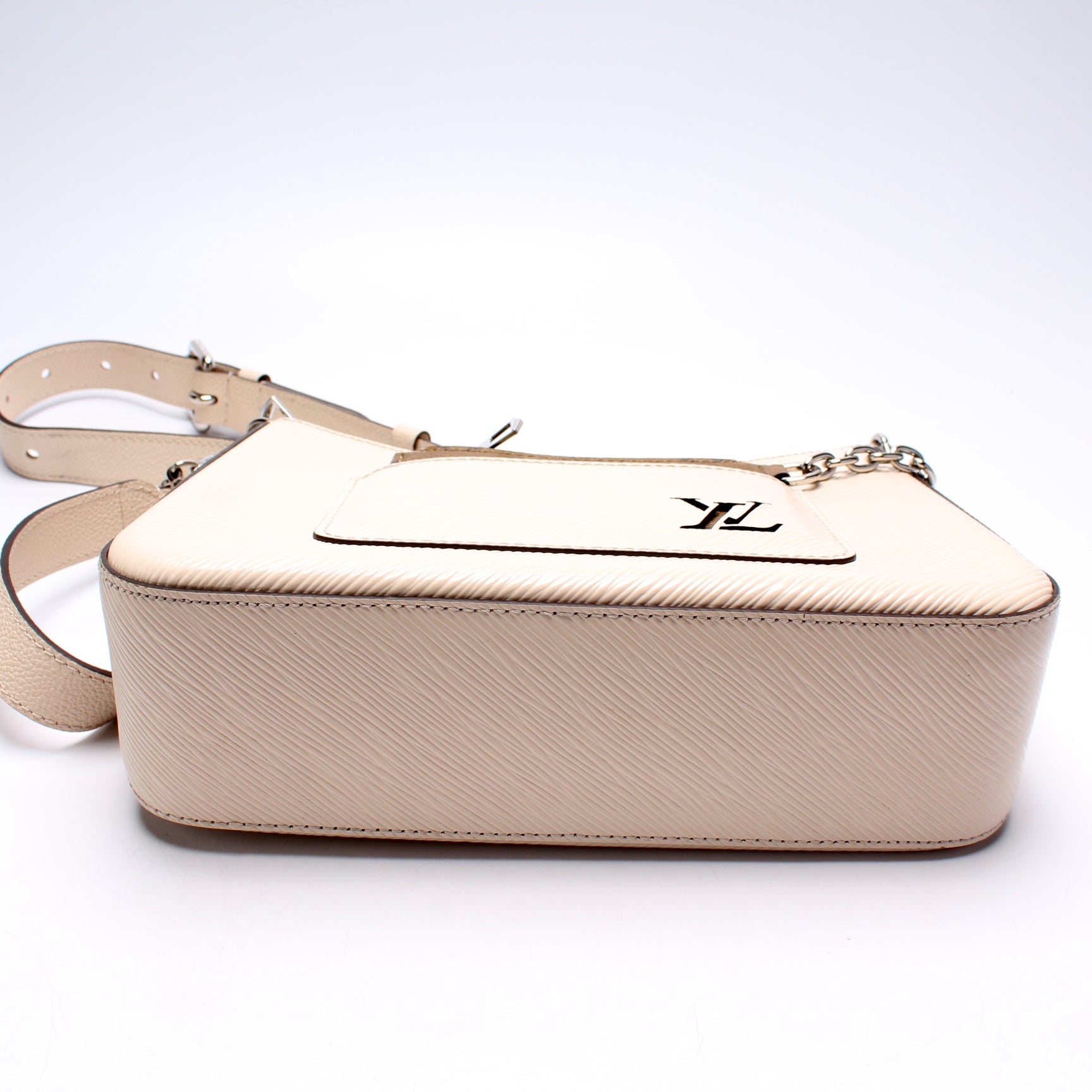 Authentic Louis Vuitton White Epi Leather Marelle Shoulder/Messenger Bag