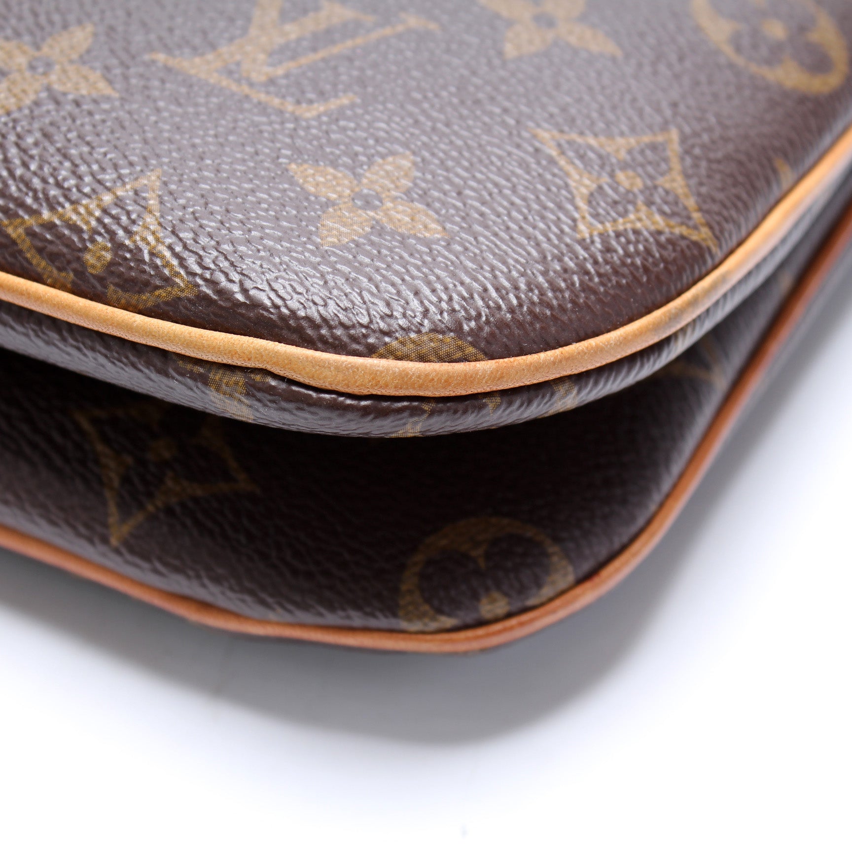 Louis Vuitton Monogram Lorette Crossbody Bag – QUEEN MAY