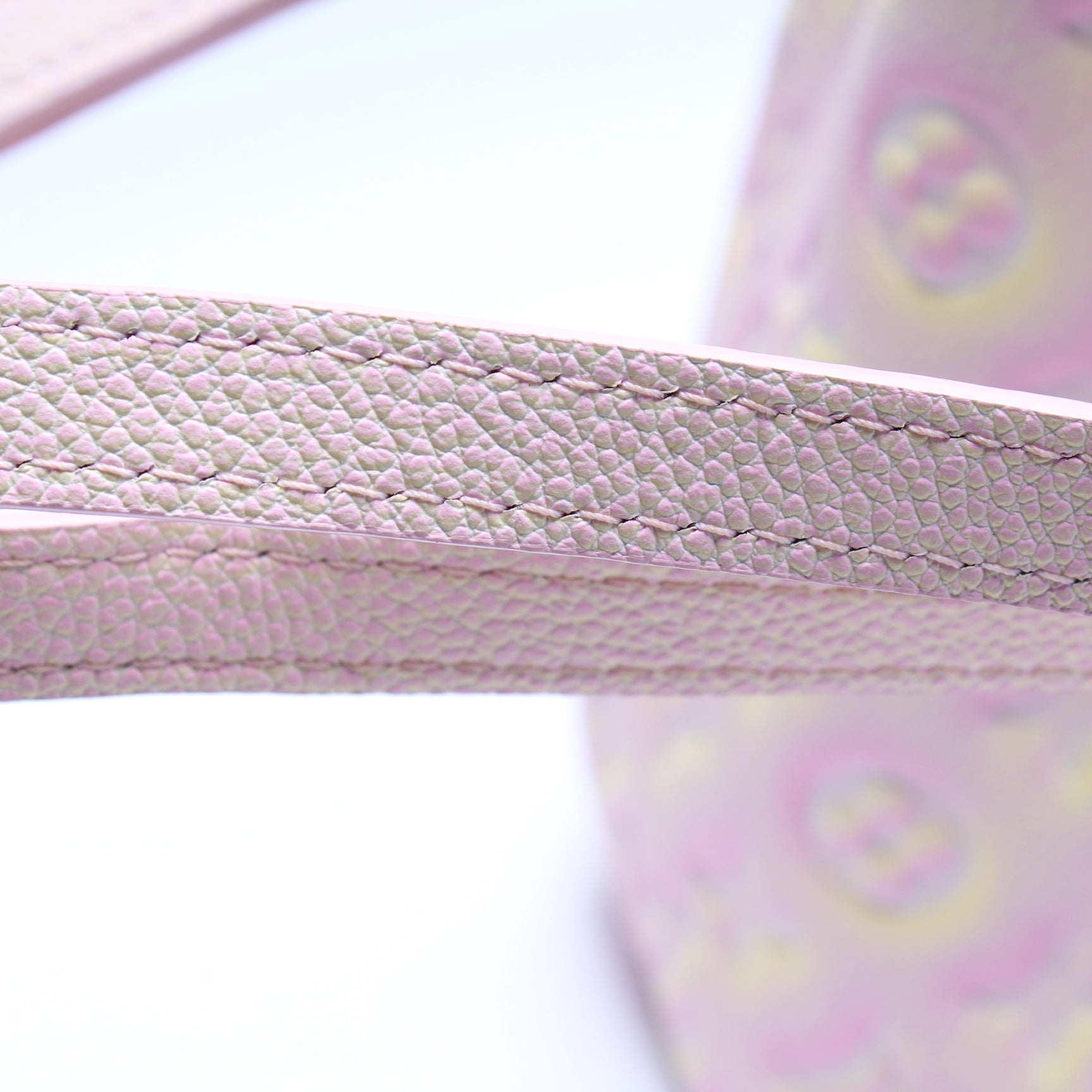 Louis Vuitton Empreinte Light Pink Stardust NeoNoe BB – LuxuryPromise