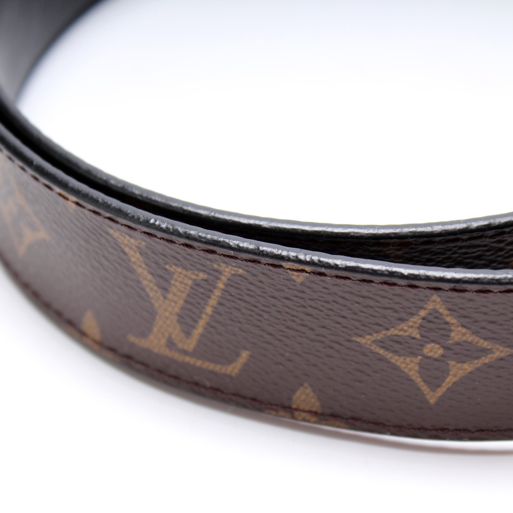 Louis Vuitton EPI LV Initiales Reversible Belt