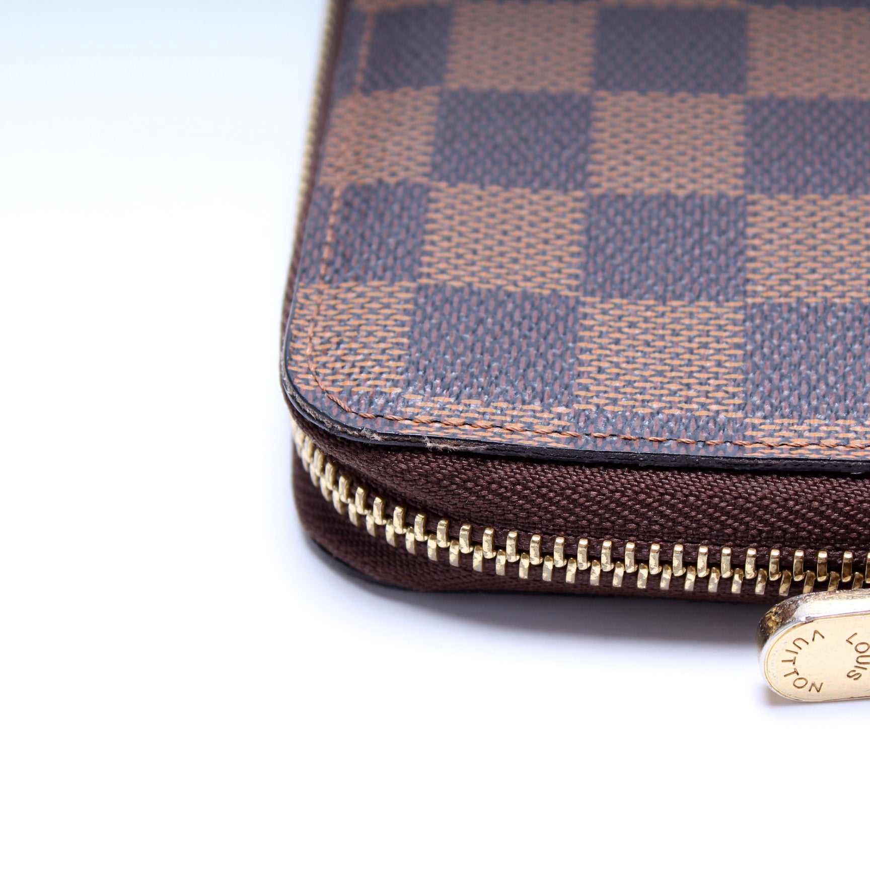 Louis Vuitton, Bags, Authentic Louis Vuitton Zippy Compact Wallet Damier  Ebene Old Model