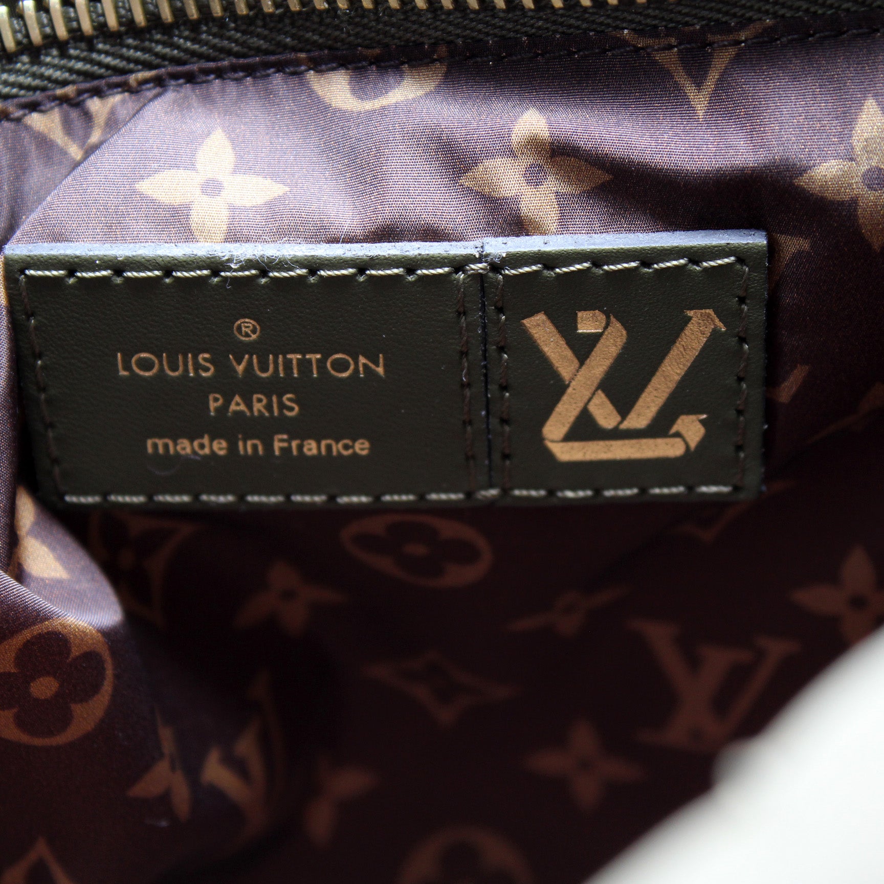 Maxi Multi Pochette Econyl – Keeks Designer Handbags