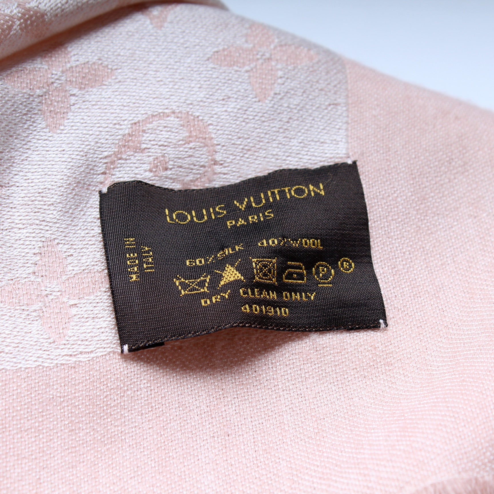 Monogram Shawl Silk/Wool – Keeks Designer Handbags