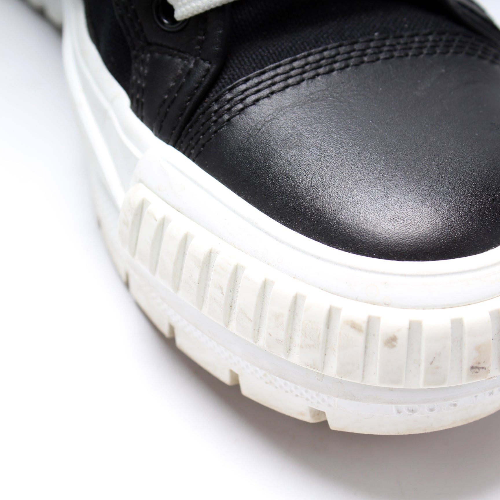 Squad Sneaker Boot Canvas Size 37.5 – Keeks Designer Handbags