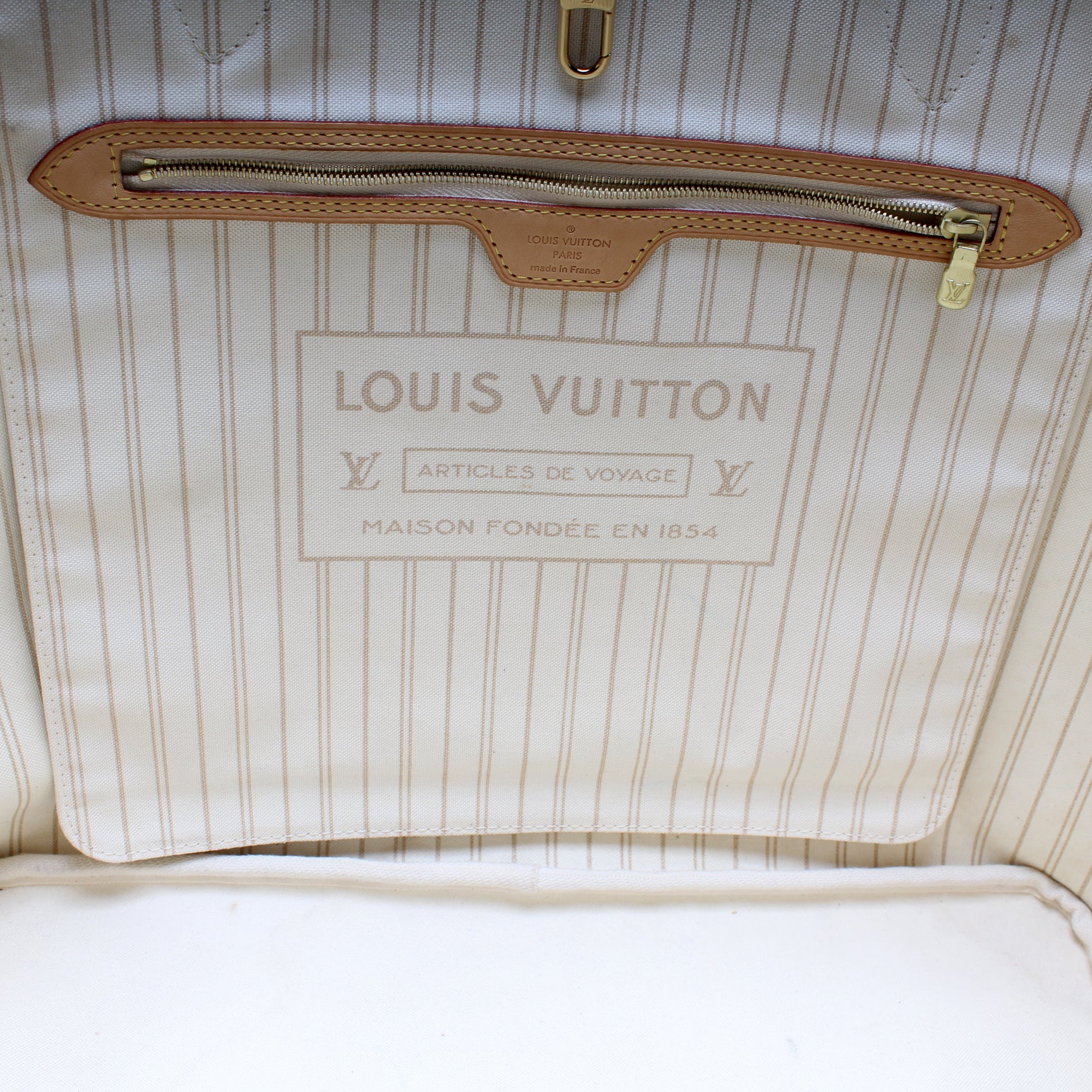 Louis Vuitton Damier Azur Neverfull GM QJB0BJ0SW3077
