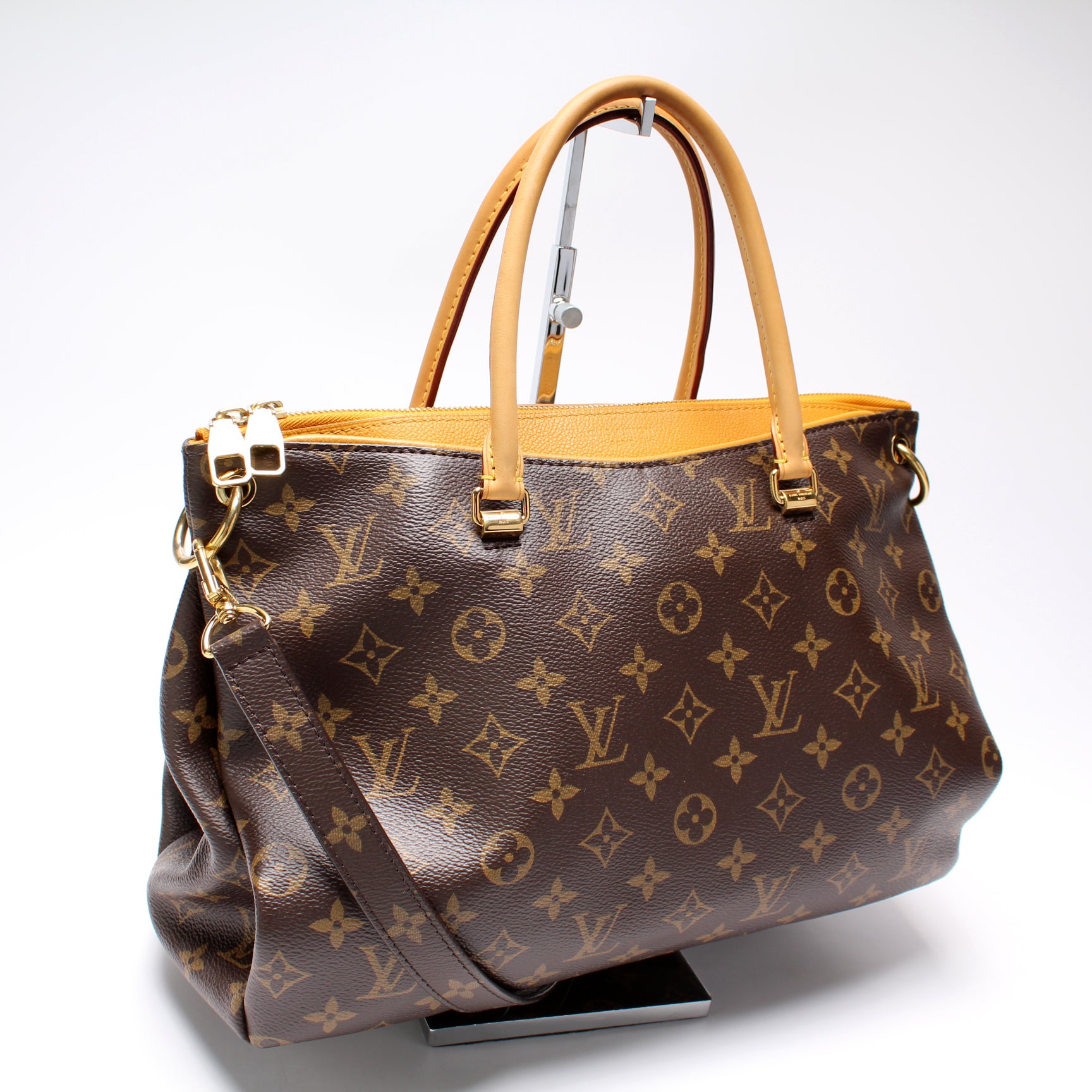 Louis Vuitton Handbag Pallas MM Monogram Canvas & Brown