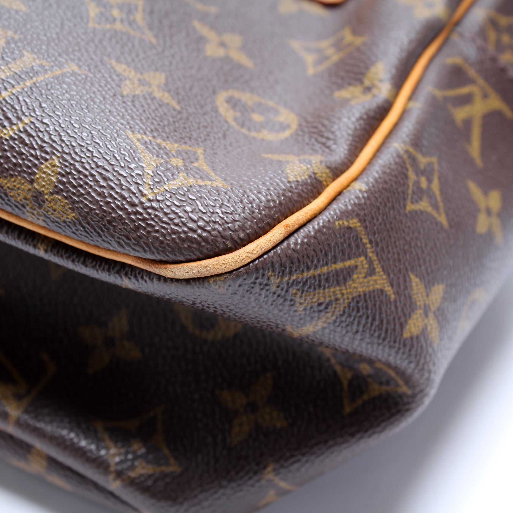 LOUIS VUITTON Monogram Cite GM 863002