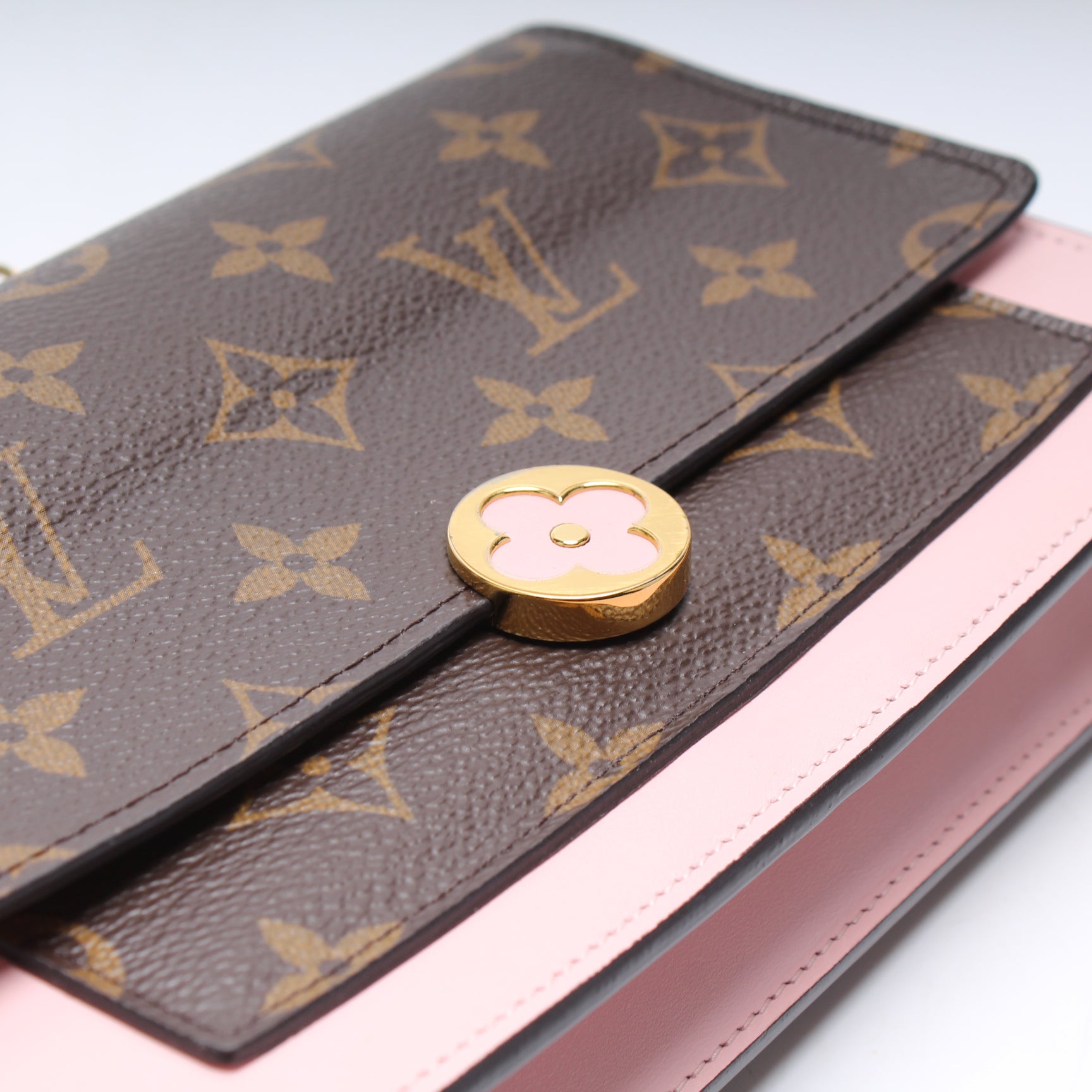 Louis Vuitton Flore Chain Wallet Monogram Brown/Rose Ballerine in Coated  Canvas/Calfskin with Gold-tone - US