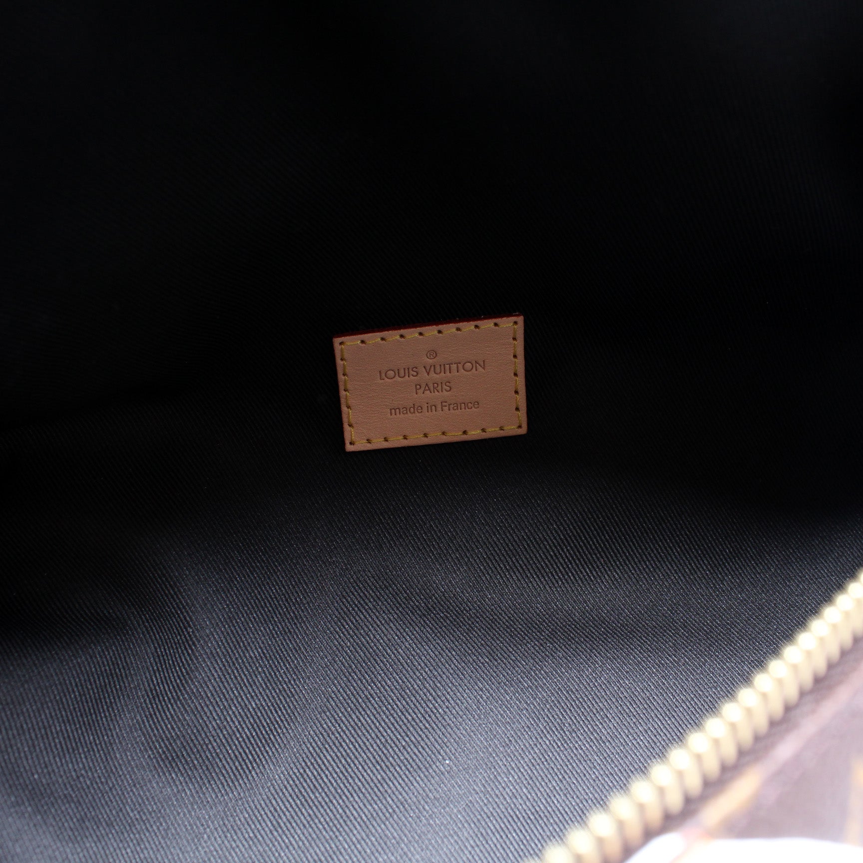 LVxLOL Bumbag Monogram – Keeks Designer Handbags