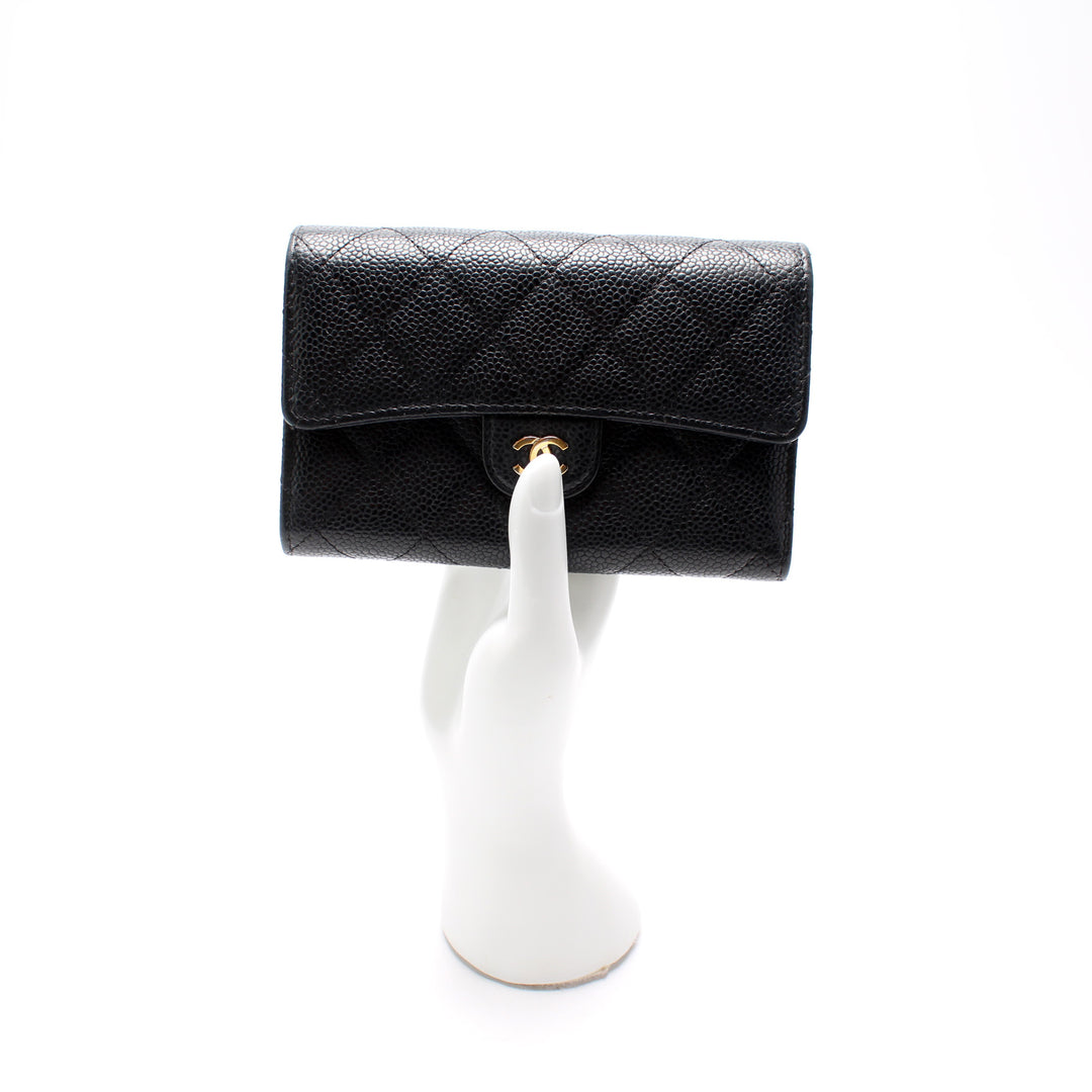 Classic Flap Medium Wallet Caviar 26M