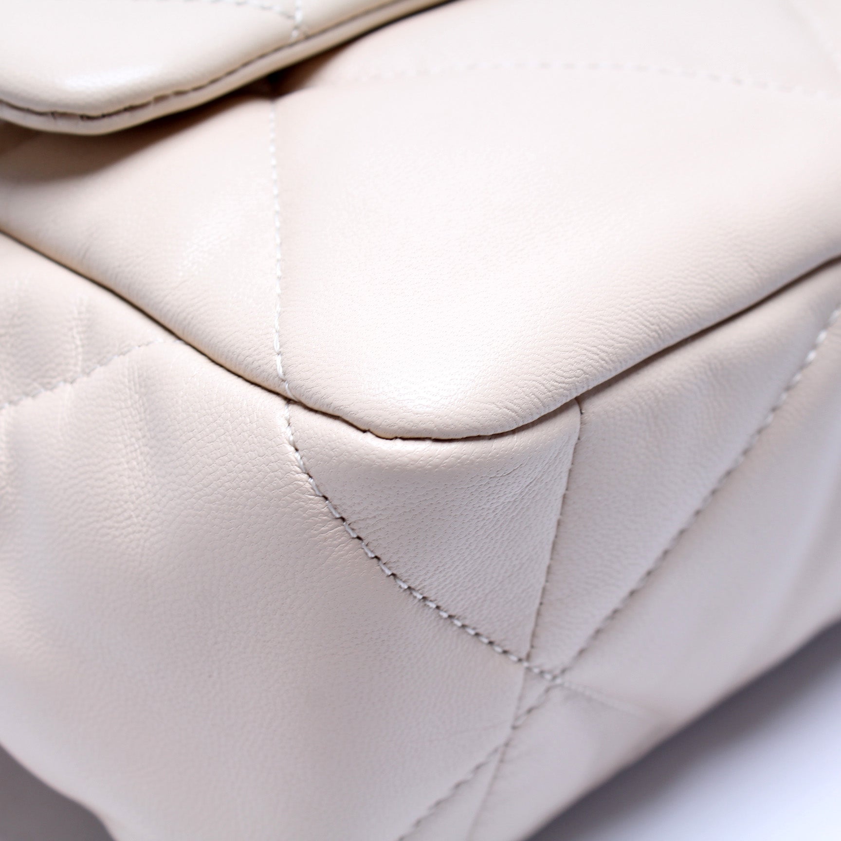 Quilted Goatskin 19 Large Flap 30M