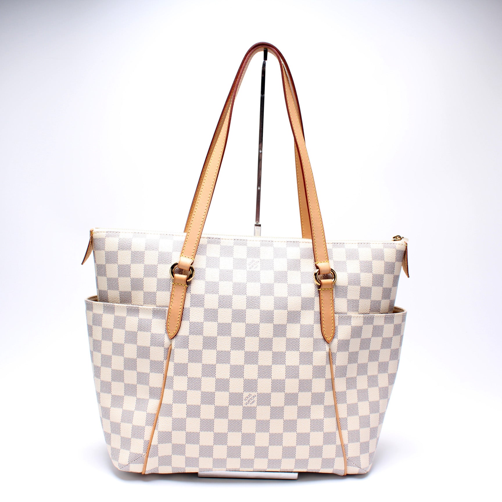 Louis Vuitton Pre-Owned White Totally MM Damier Azur Tote