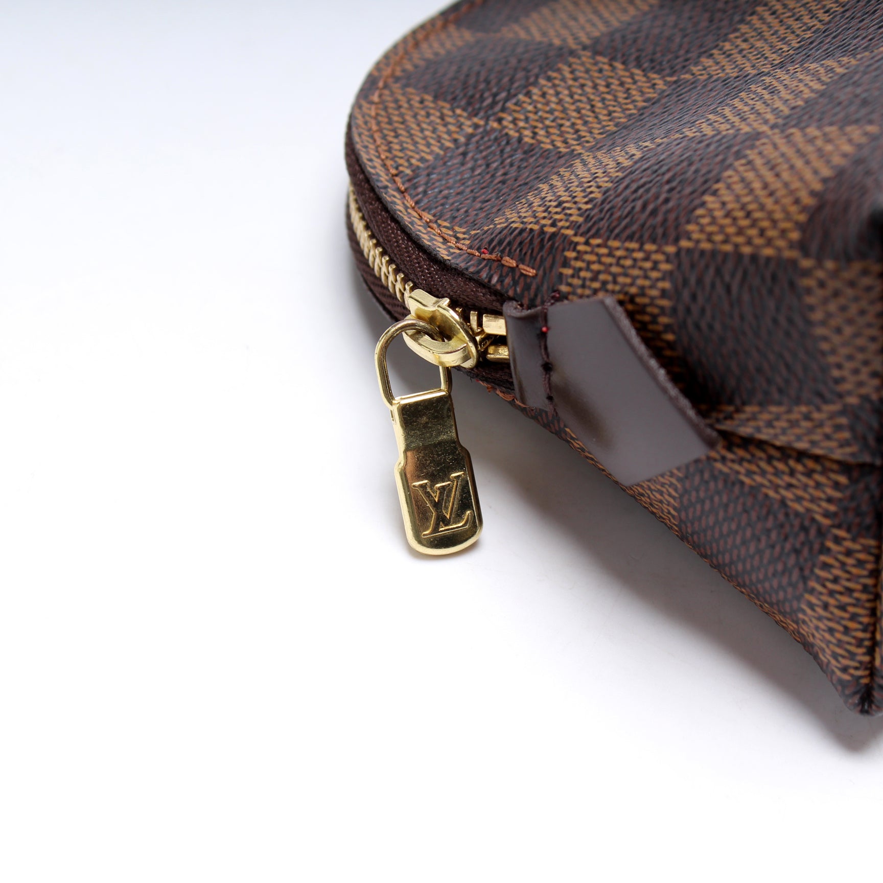 Louis Vuitton Cosmetic Pouch PM Pochette Damier Ebene Excellent