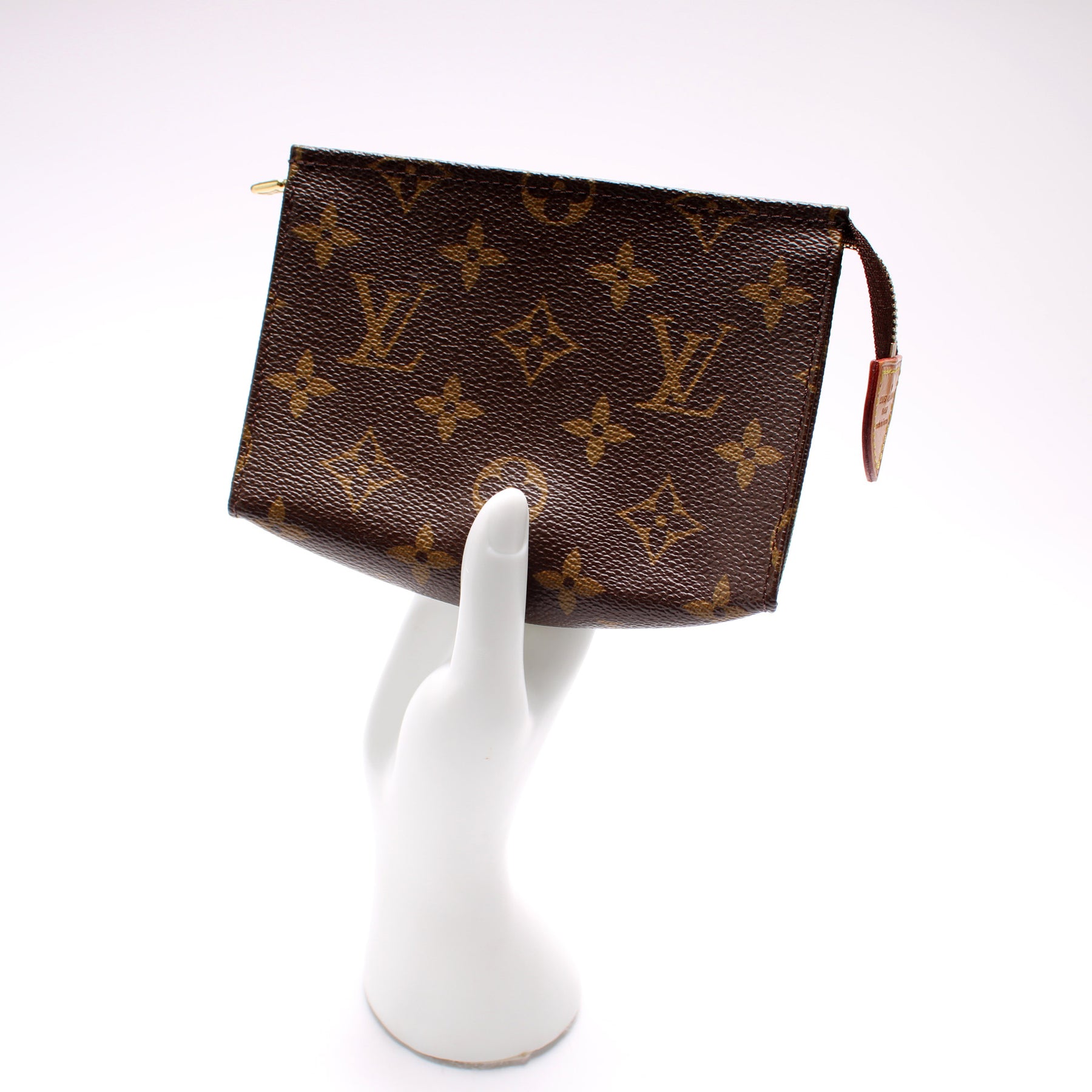 Toiletry Pouch 15 Monogram Newer