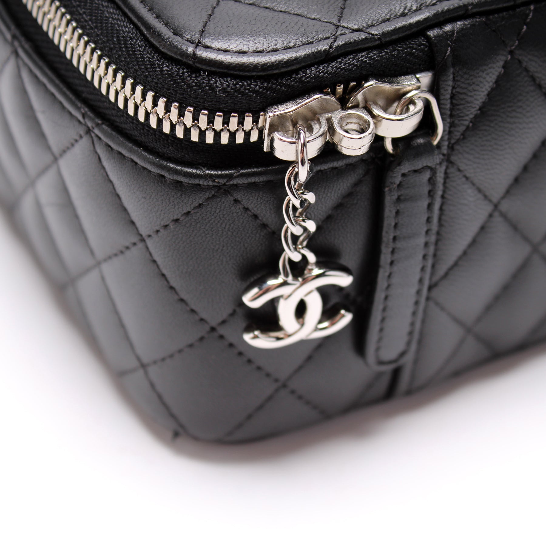 Large Travel Jewelry Case Lambskin – Keeks Designer Handbags