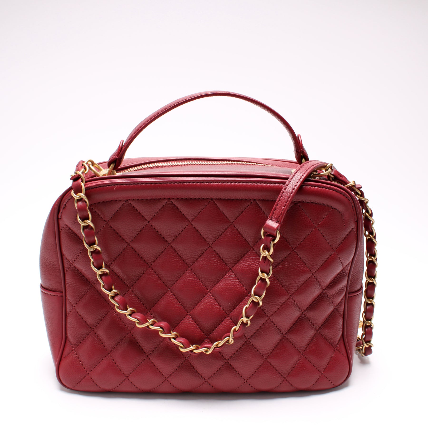 CC Vanity Case Medium Calfskin 26M – Keeks Designer Handbags
