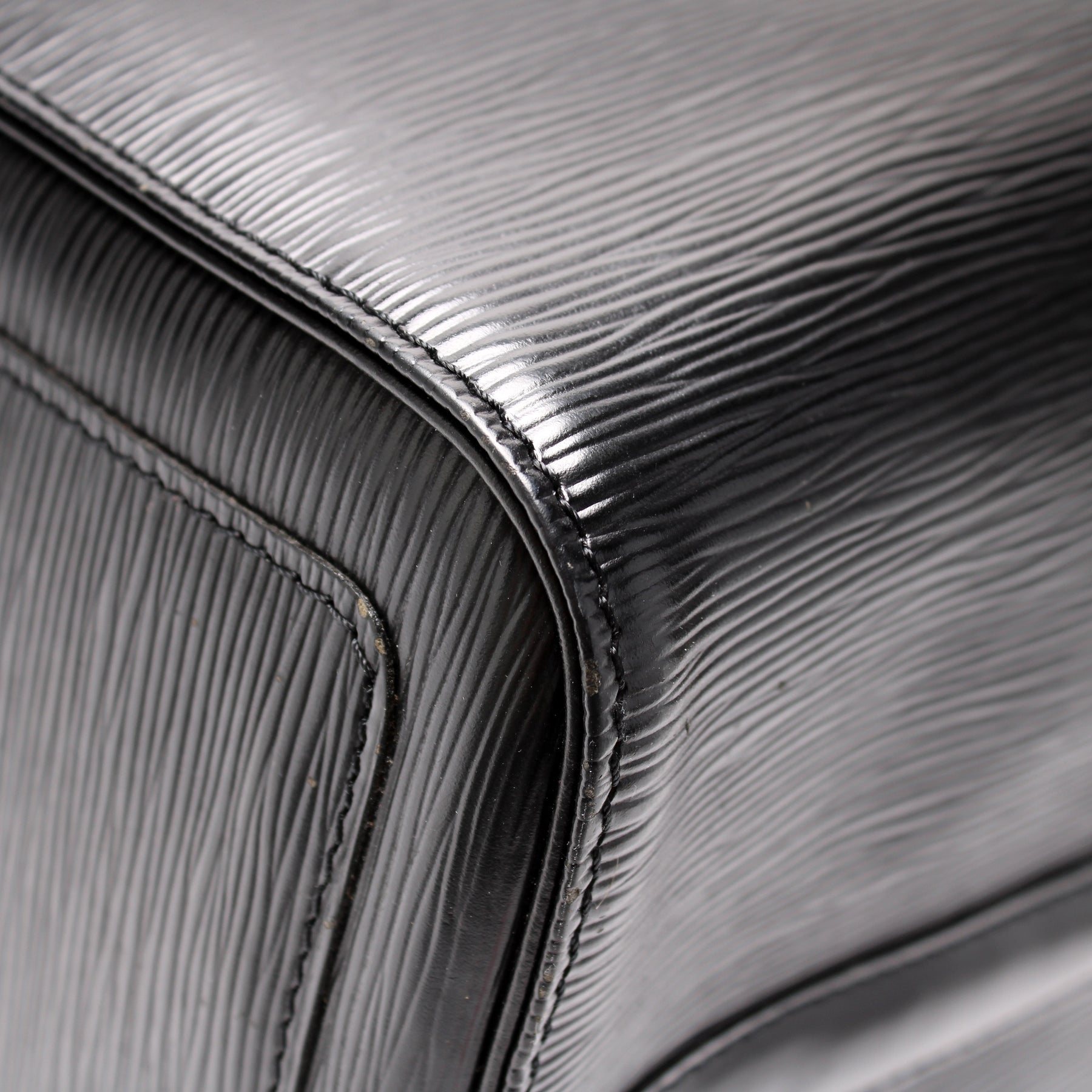 Louis Vuitton Black Epi Leather Speedy 30 - 2 For Sale on 1stDibs
