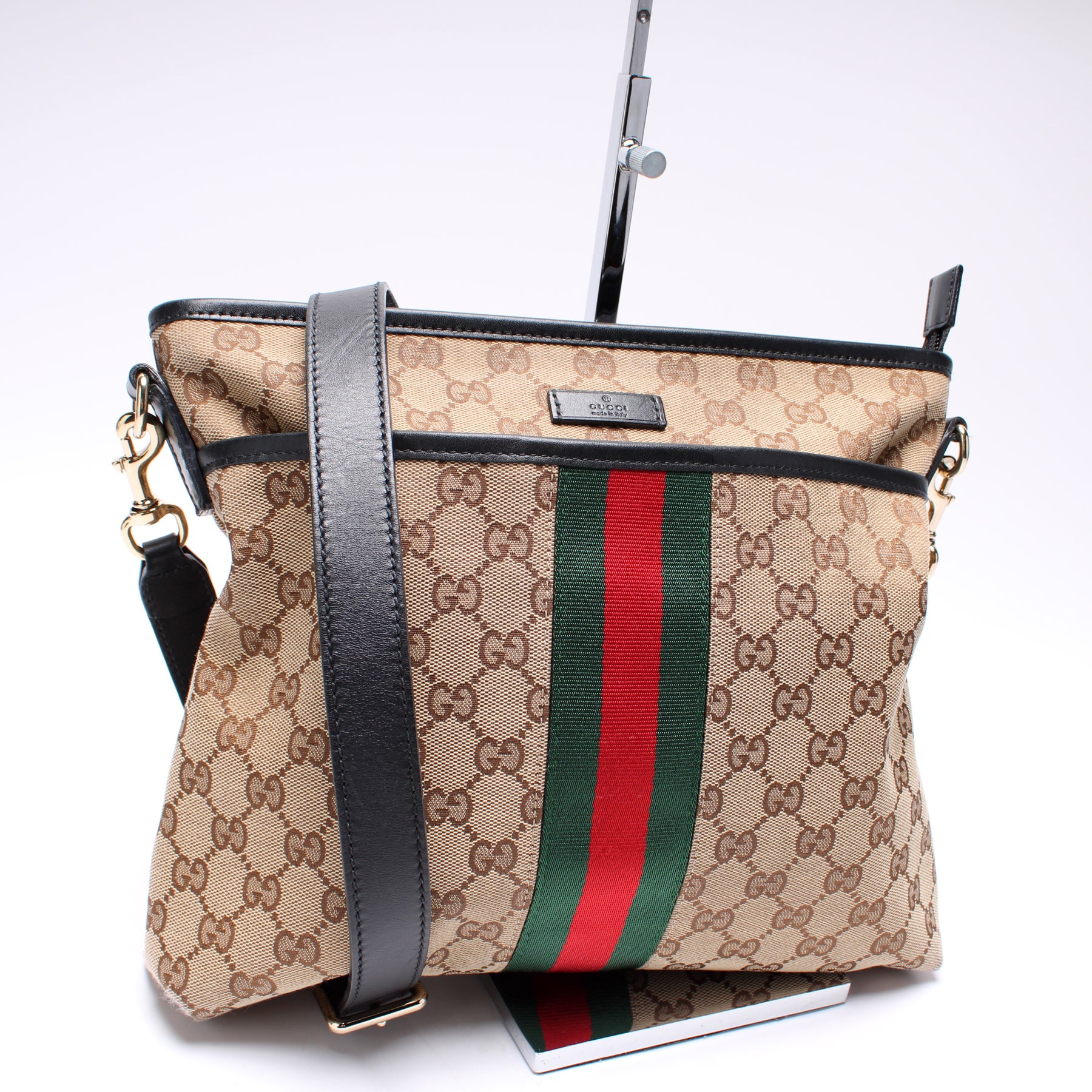 Gucci Original GG Canvas Flat Messenger QFB1H9JYWB003